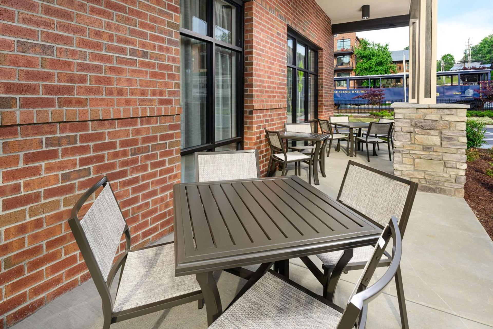 Hampton Inn Blue Ridge, GA photo 3