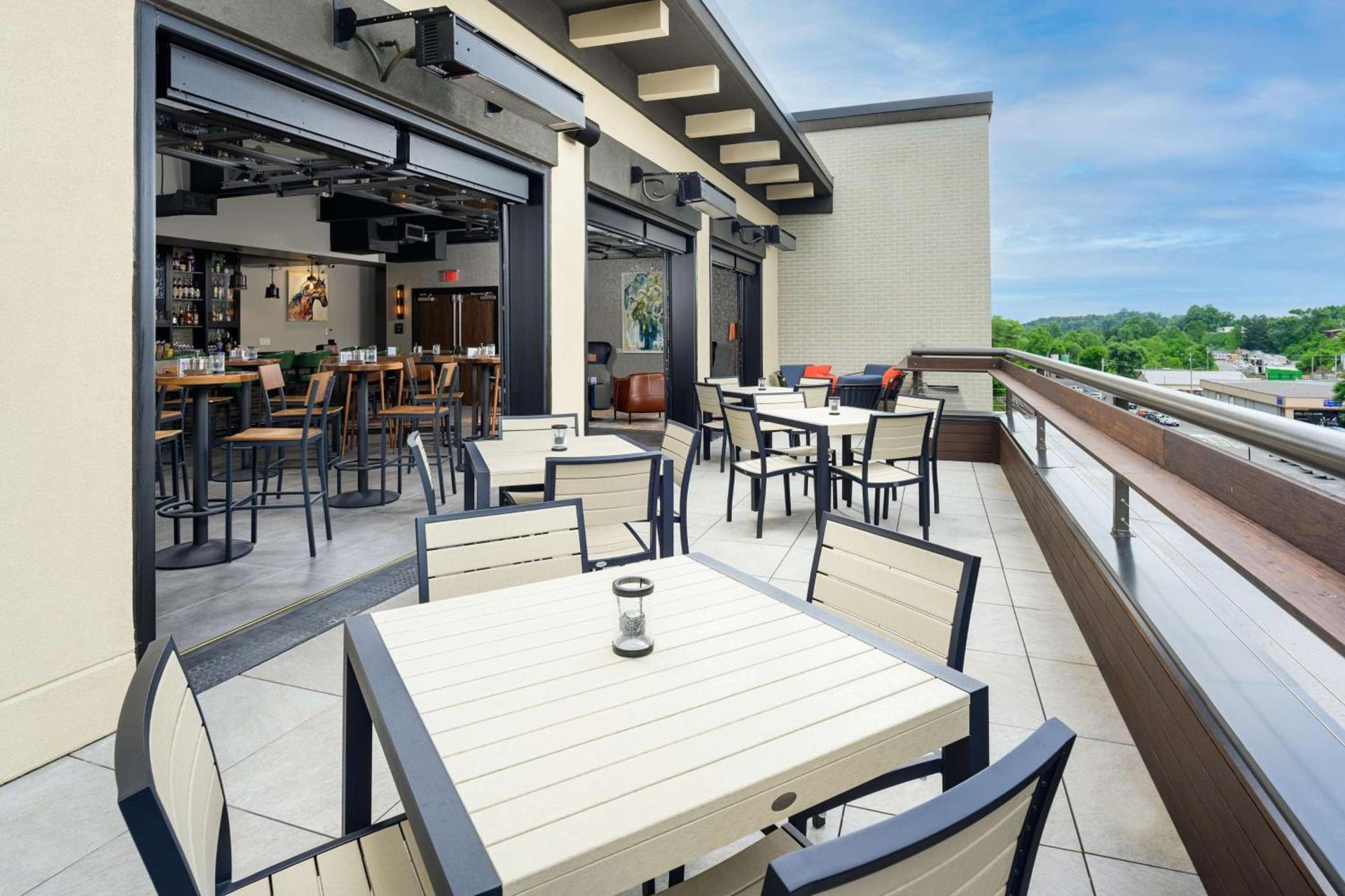 Hampton Inn Blue Ridge, GA photo 4