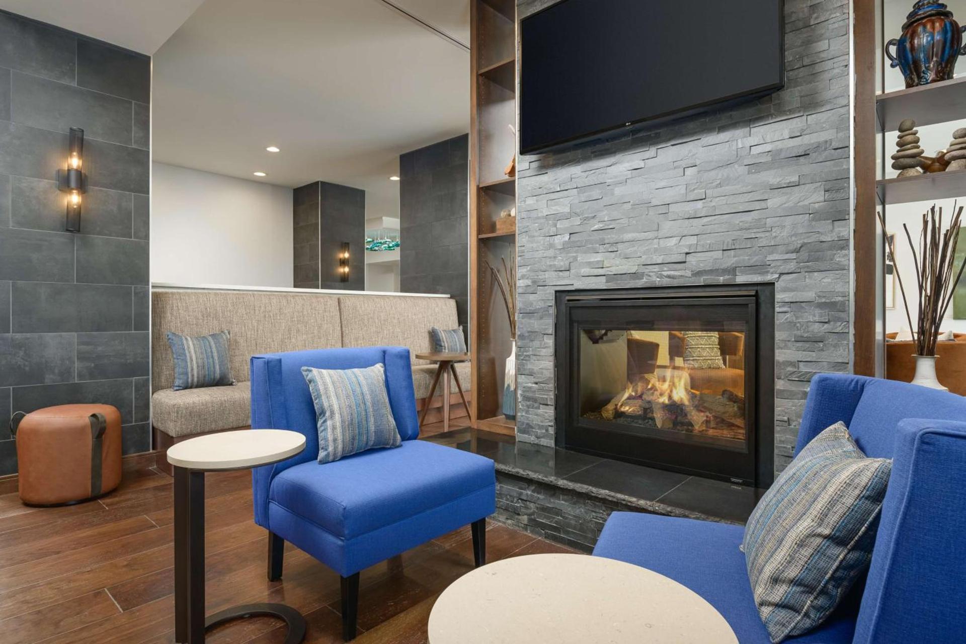 Hampton Inn Blue Ridge, GA photo 10
