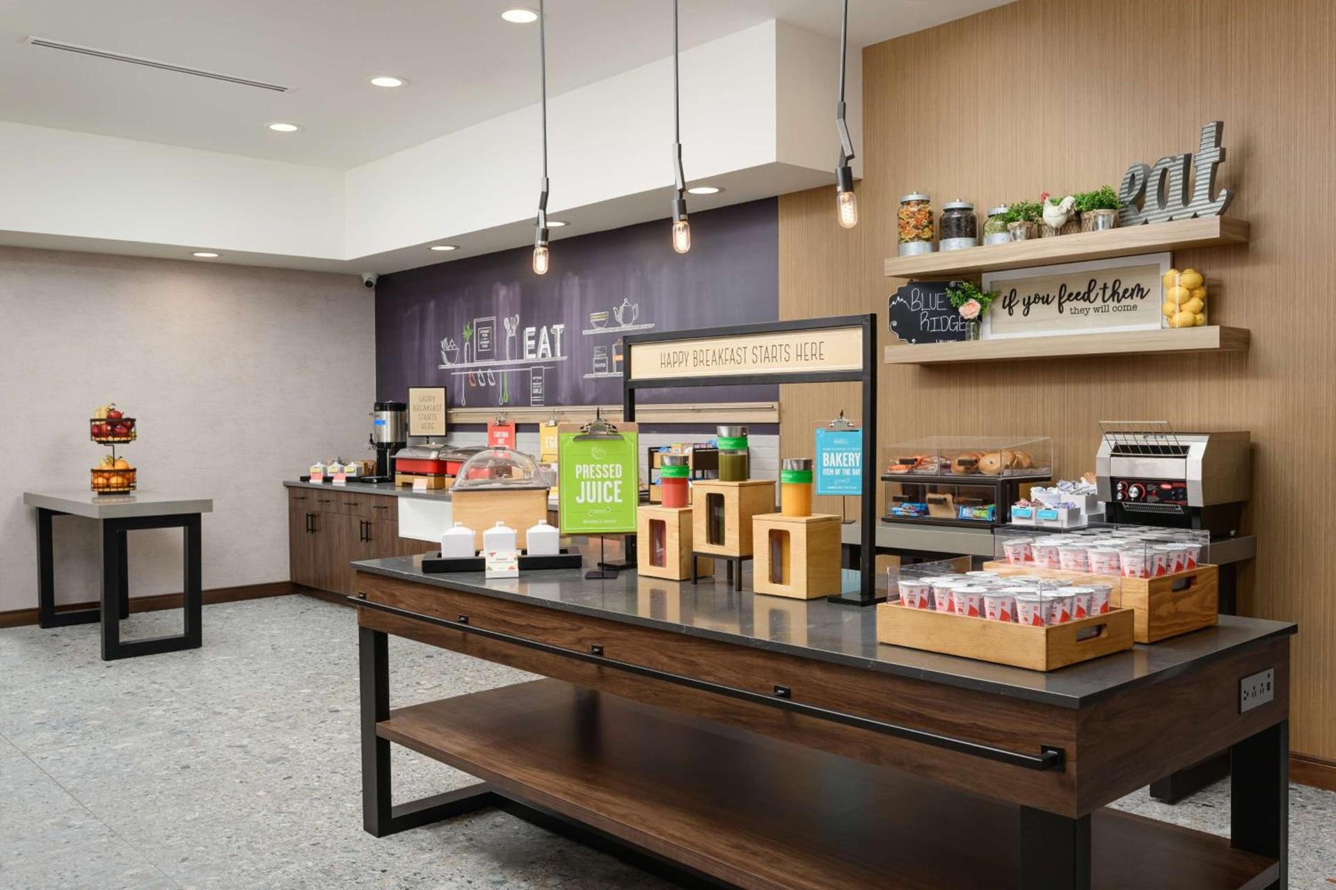Hampton Inn Blue Ridge, GA photo 12