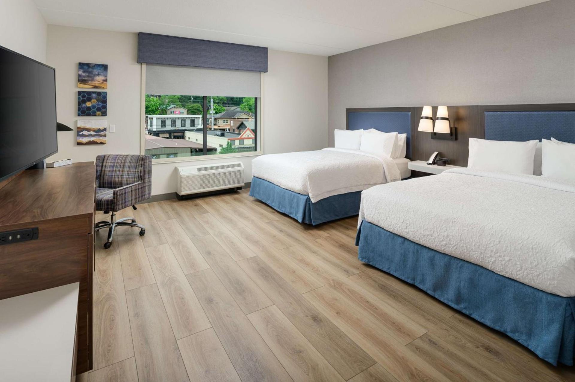 Hampton Inn Blue Ridge, GA photo 15