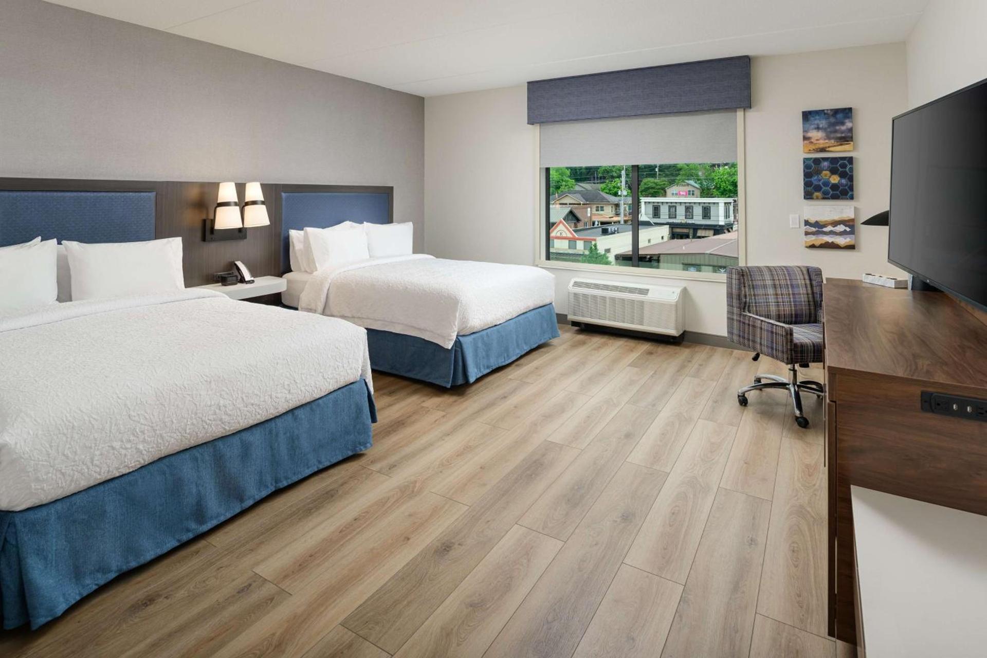 Hampton Inn Blue Ridge, GA photo 27