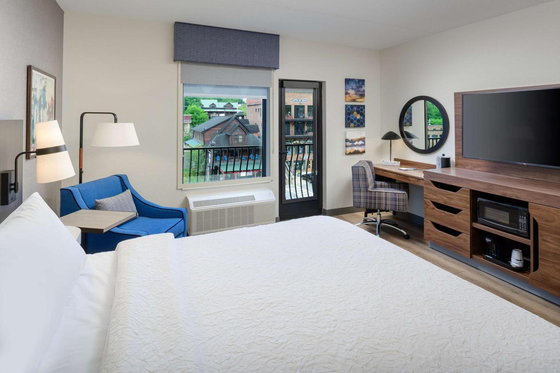 Hampton Inn Blue Ridge, GA photo 33