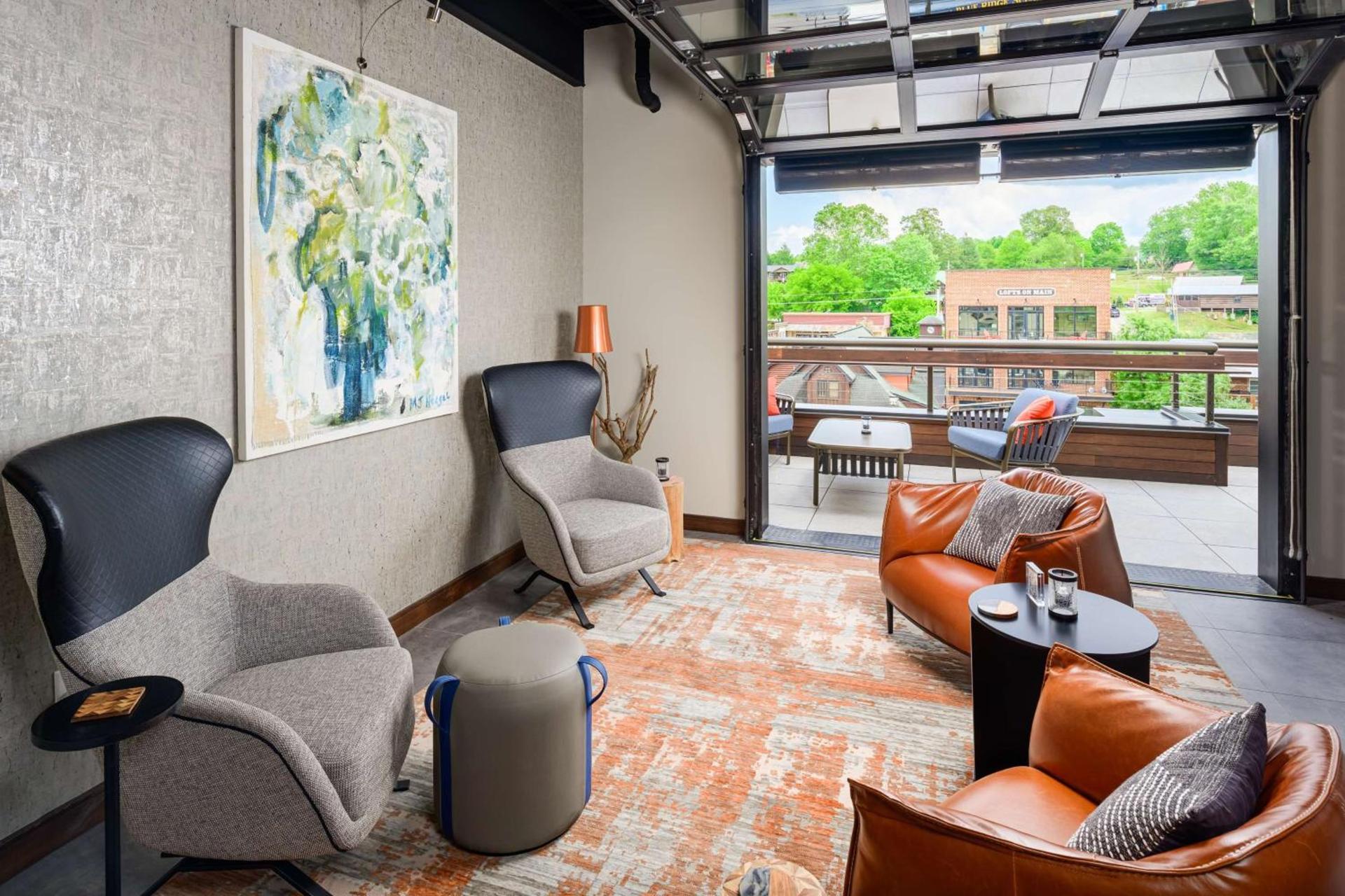 Hampton Inn Blue Ridge, GA photo 43