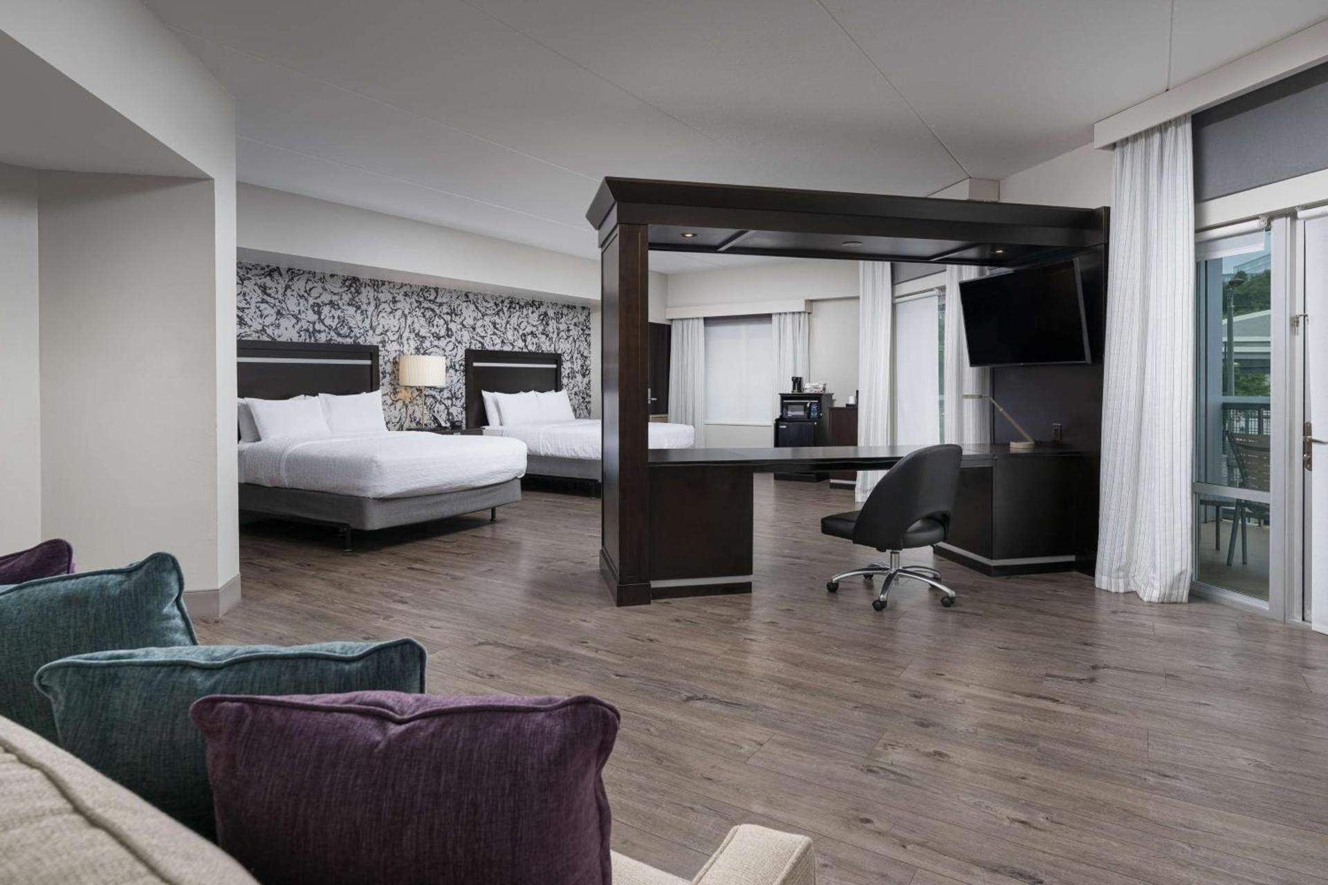 Hampton Inn & Suites Chattanooga Downtown photo 10
