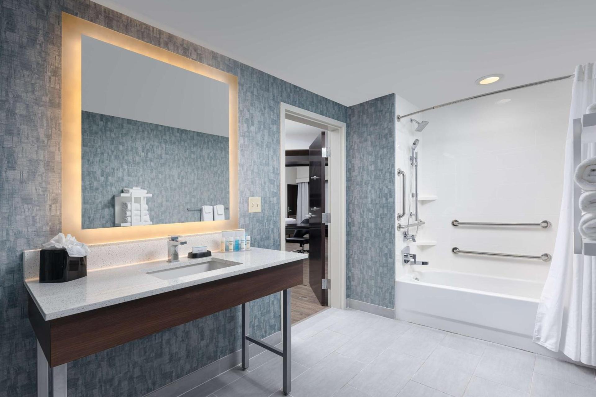 Hampton Inn & Suites Chattanooga Downtown photo 14