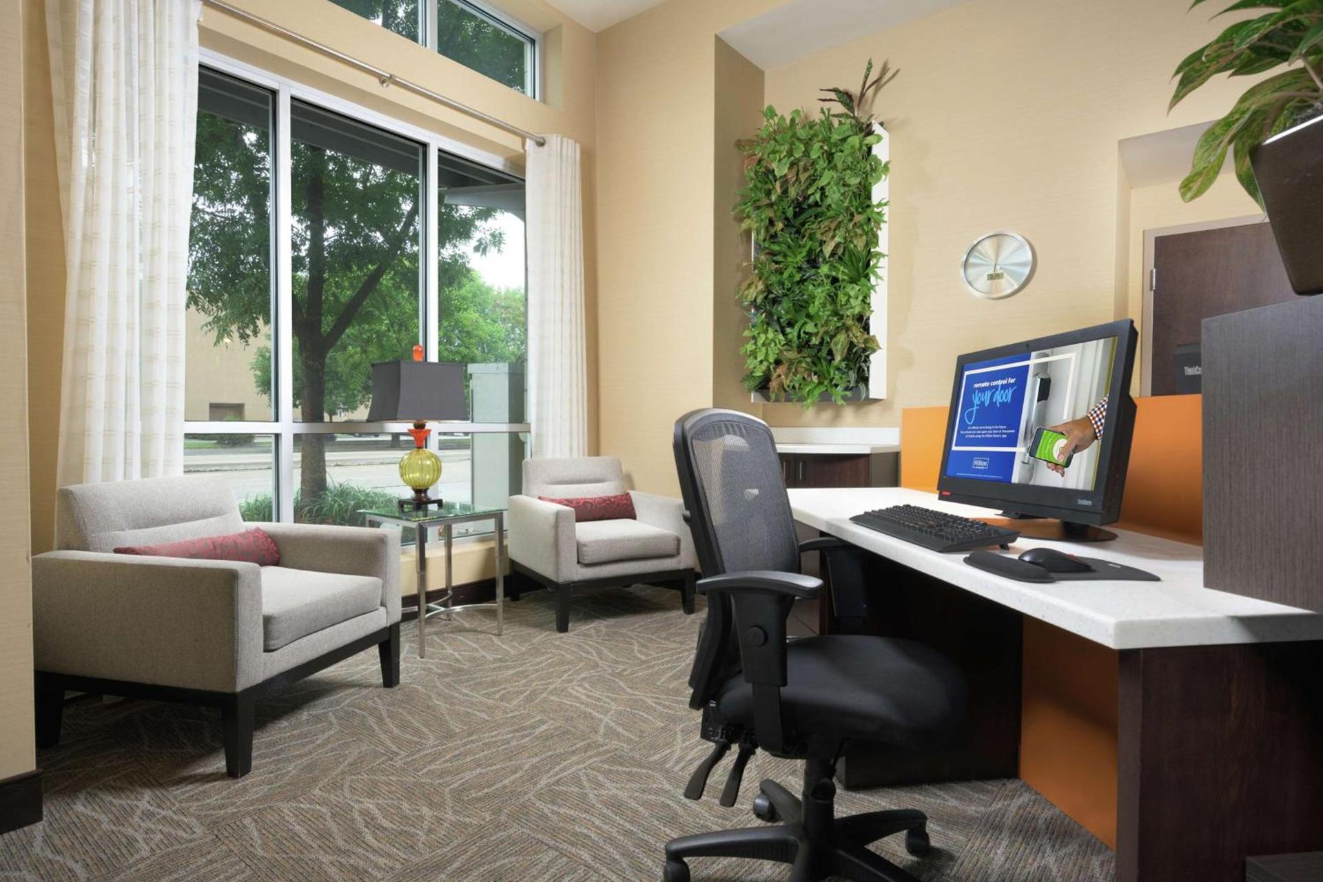 Hampton Inn & Suites Chattanooga Downtown photo 35