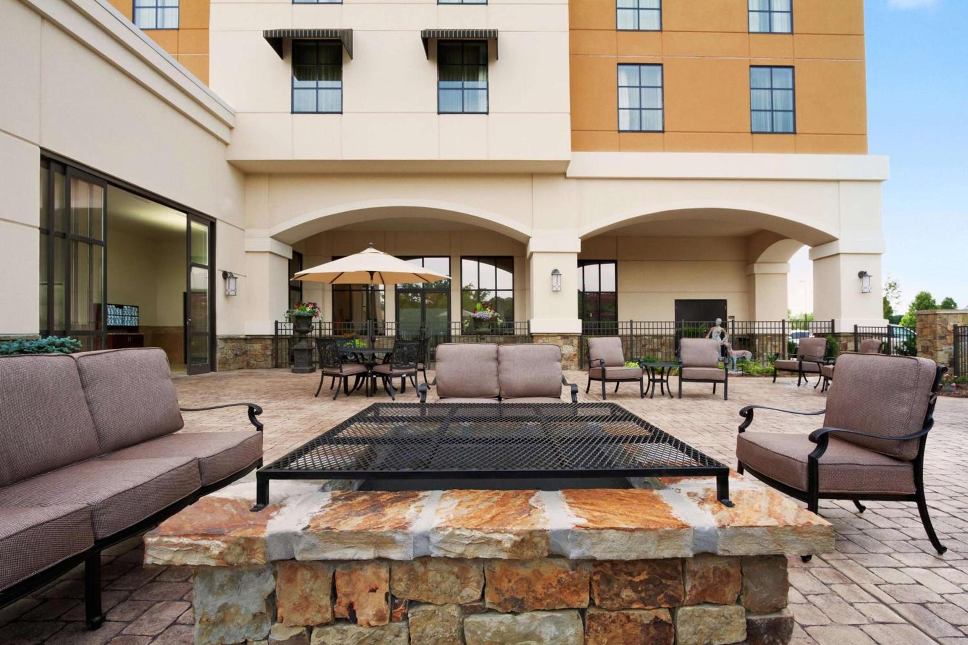 Embassy Suites Chattanooga Hamilton Place photo 2