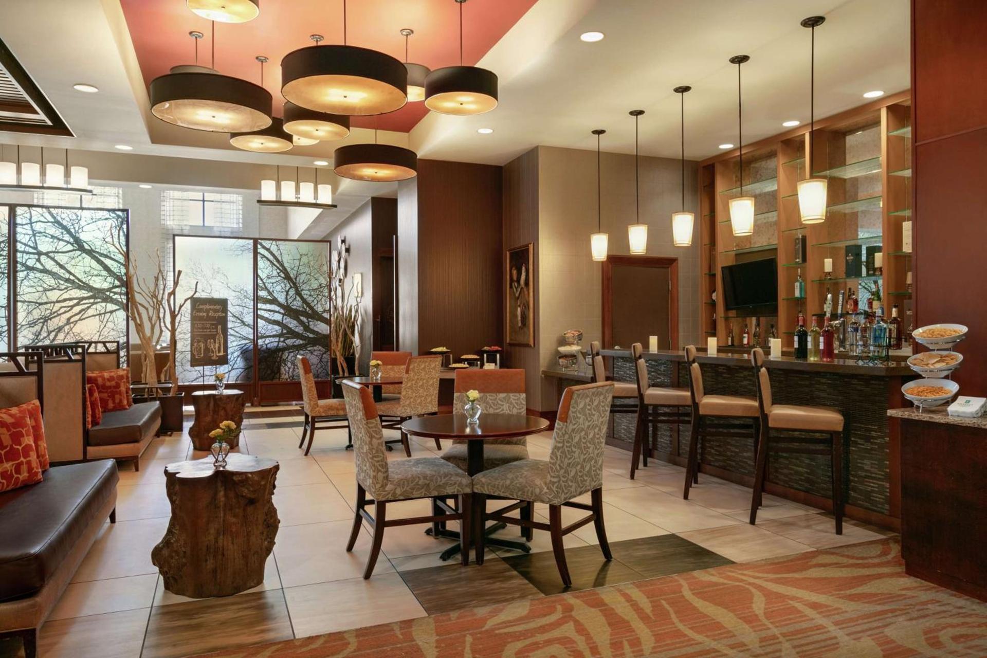 Embassy Suites Chattanooga Hamilton Place photo 12