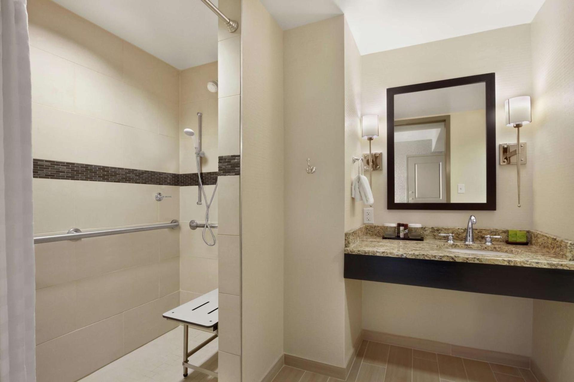 Embassy Suites Chattanooga Hamilton Place photo 23