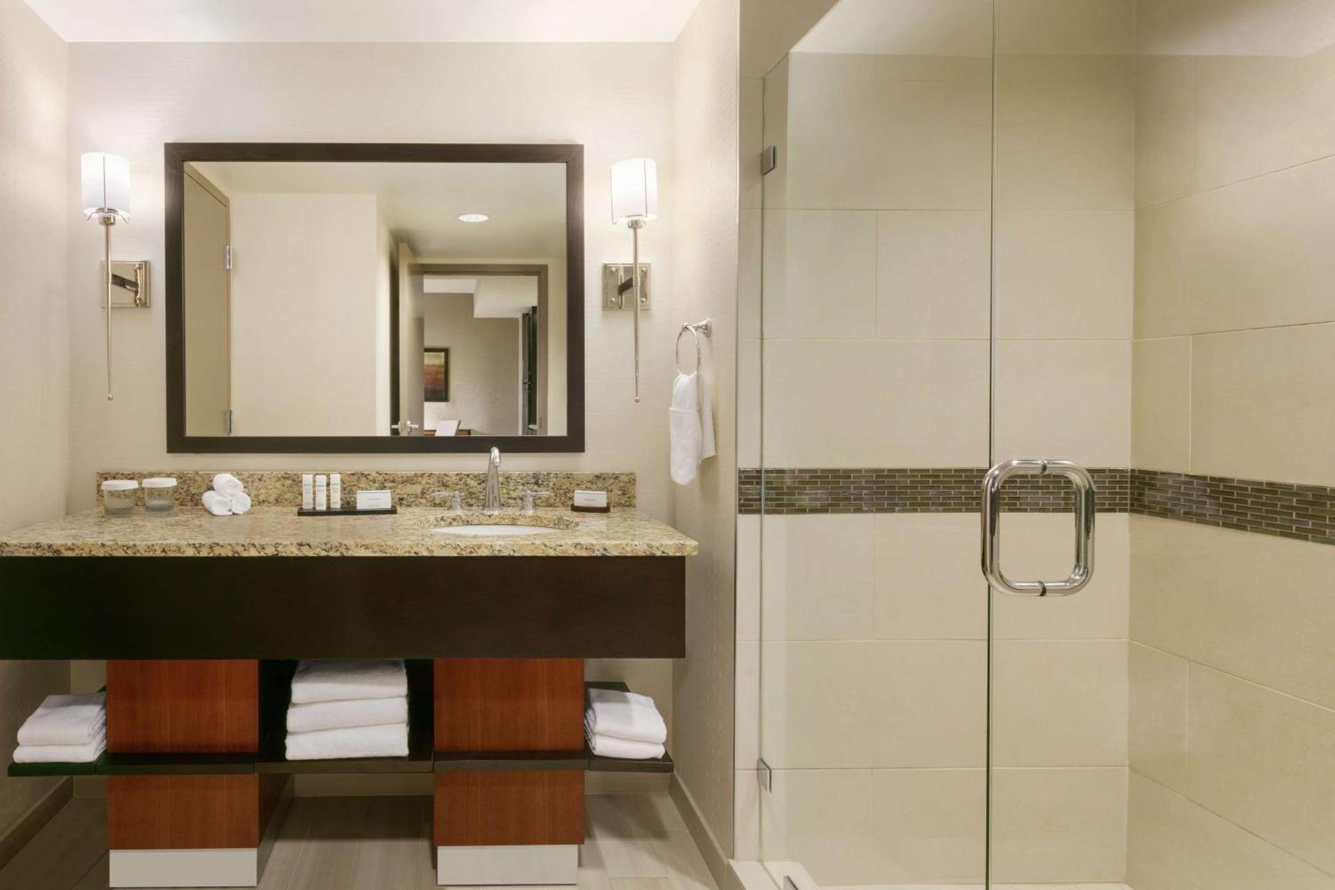 Embassy Suites Chattanooga Hamilton Place photo 25