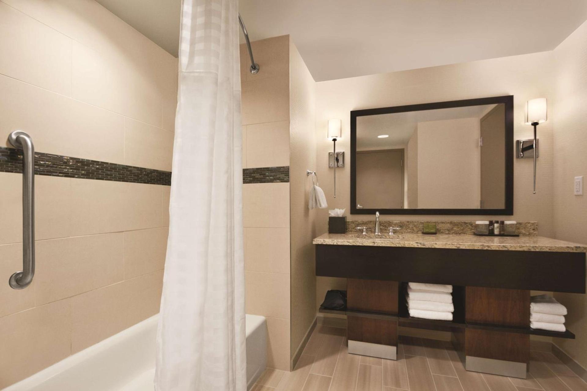 Embassy Suites Chattanooga Hamilton Place photo 38