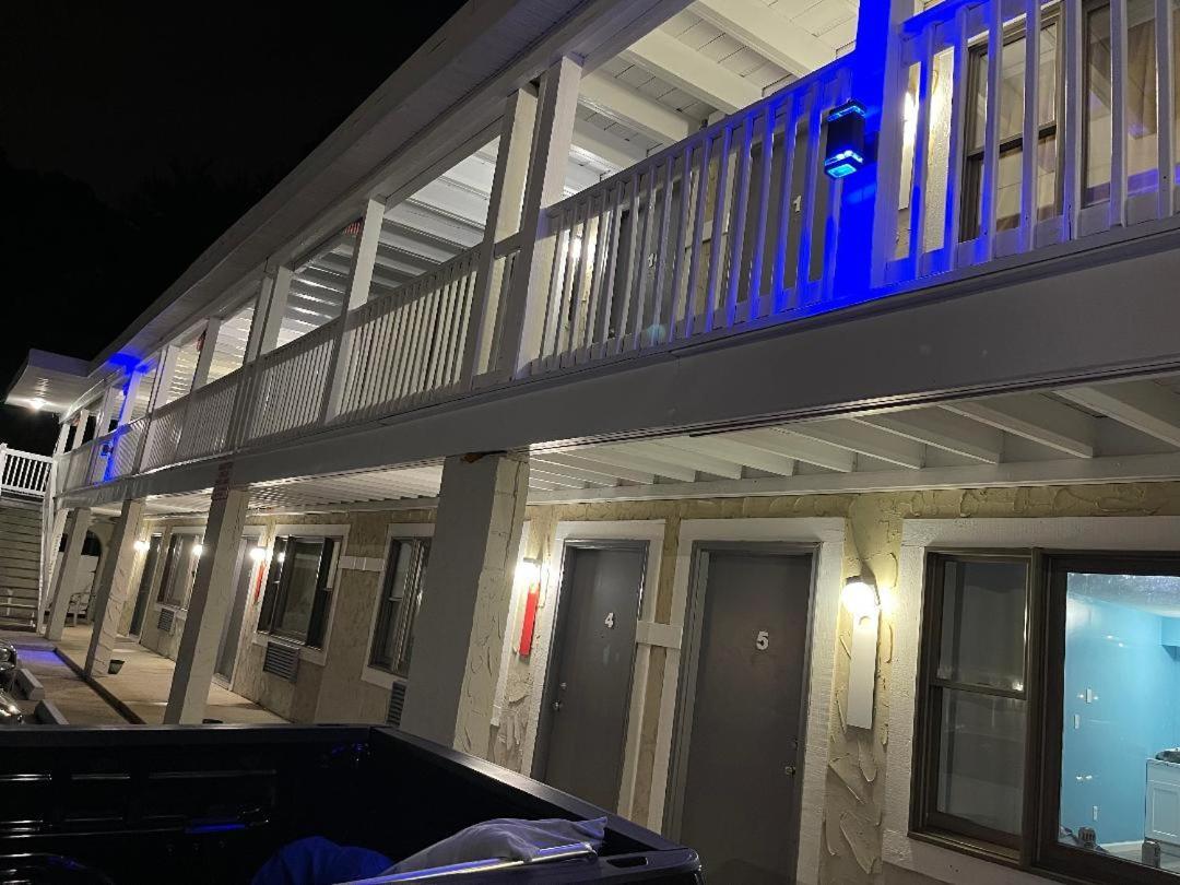 Point Pleasant Inn photo 20