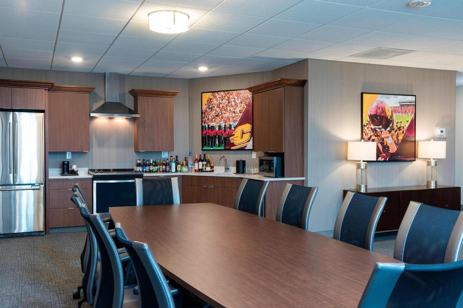 Courtyard by Marriott Mt. Pleasant at Central Michigan University photo 14