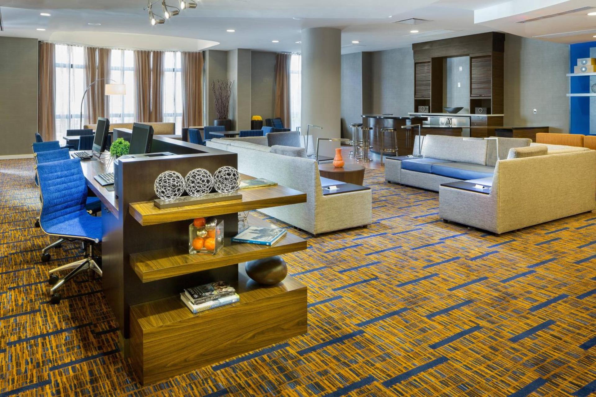 Courtyard by Marriott Houston Galleria photo 4