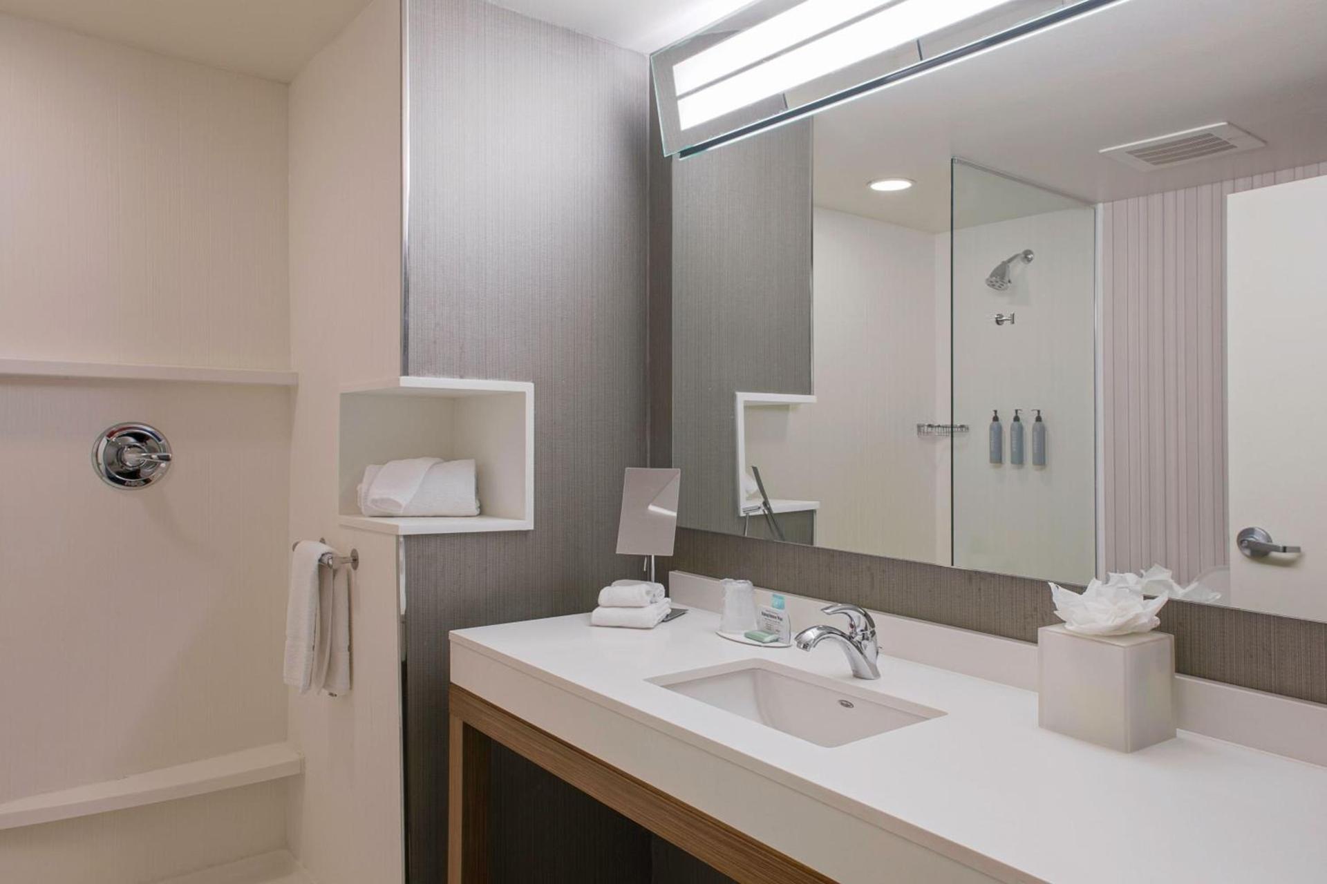 Courtyard by Marriott Hot Springs photo 10