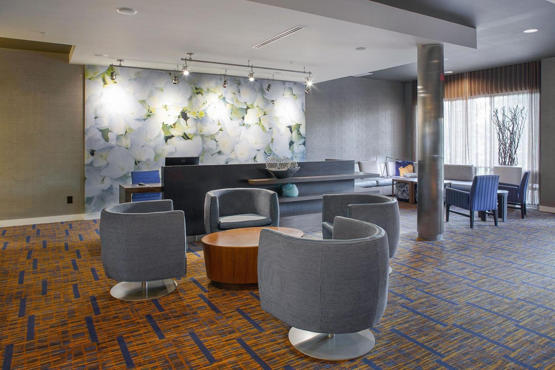 Courtyard by Marriott Hot Springs photo 12