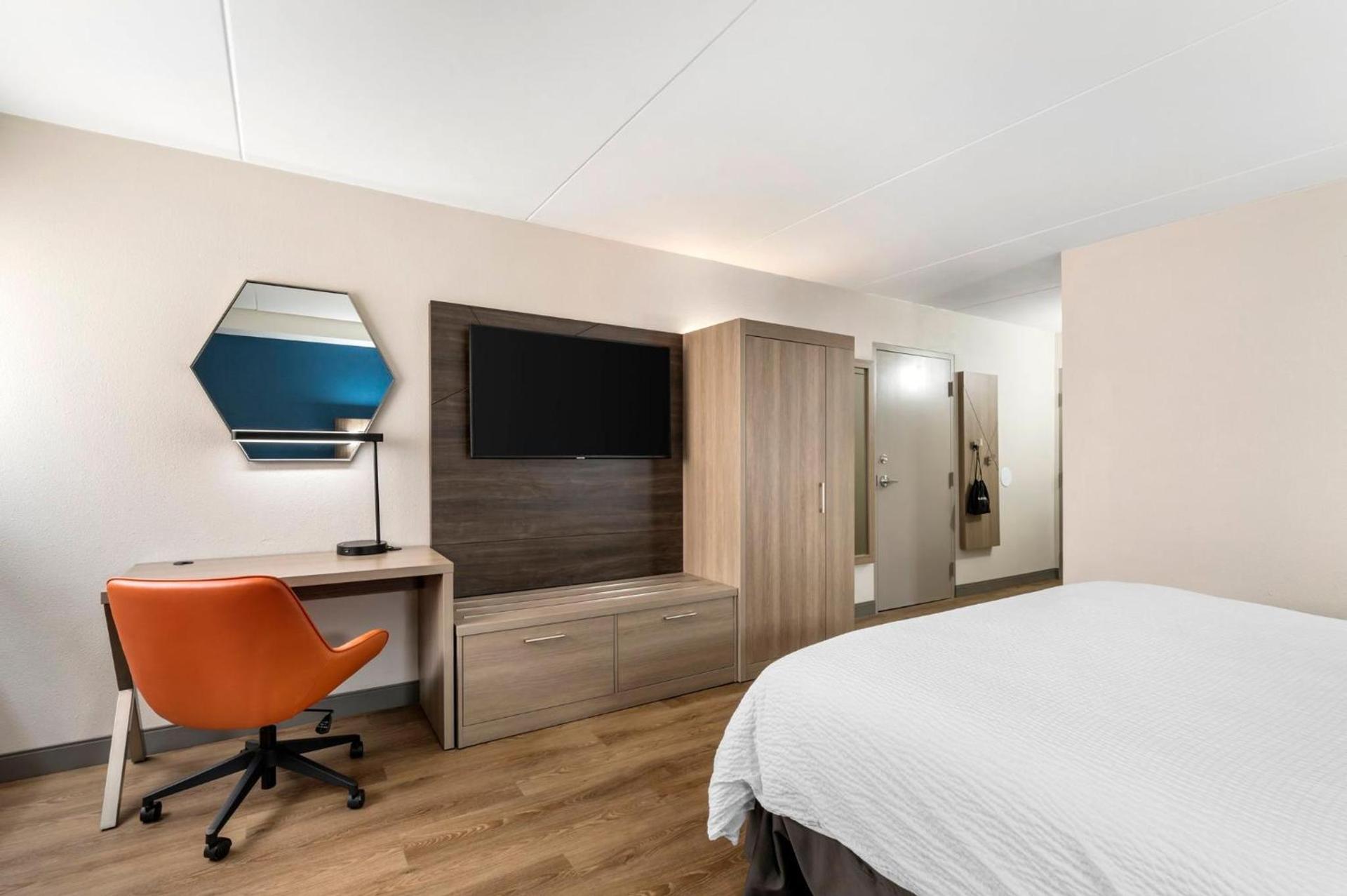 Holiday Inn Express Greencastle by IHG photo 31