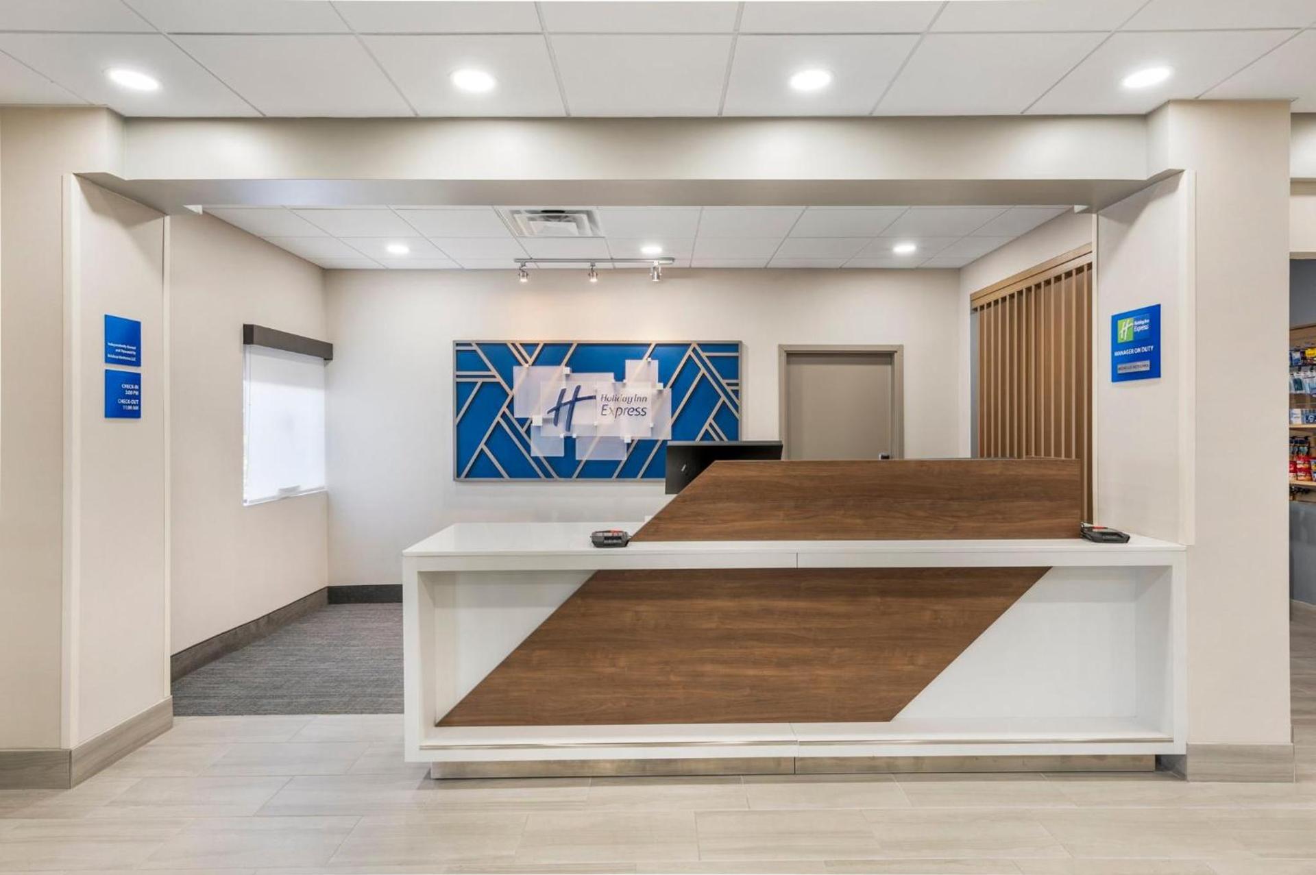 Holiday Inn Express Greencastle by IHG photo 40