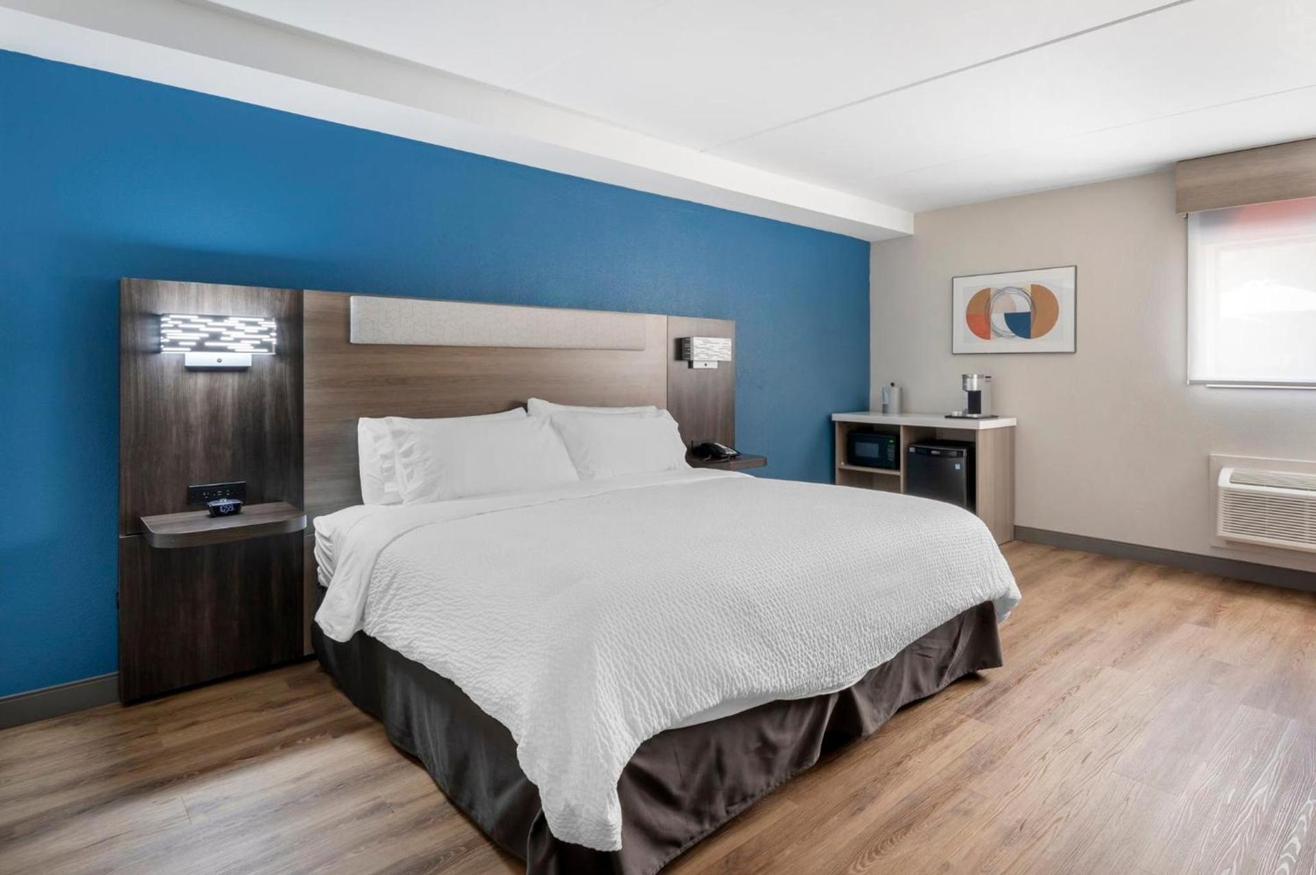 Holiday Inn Express Greencastle by IHG photo 41