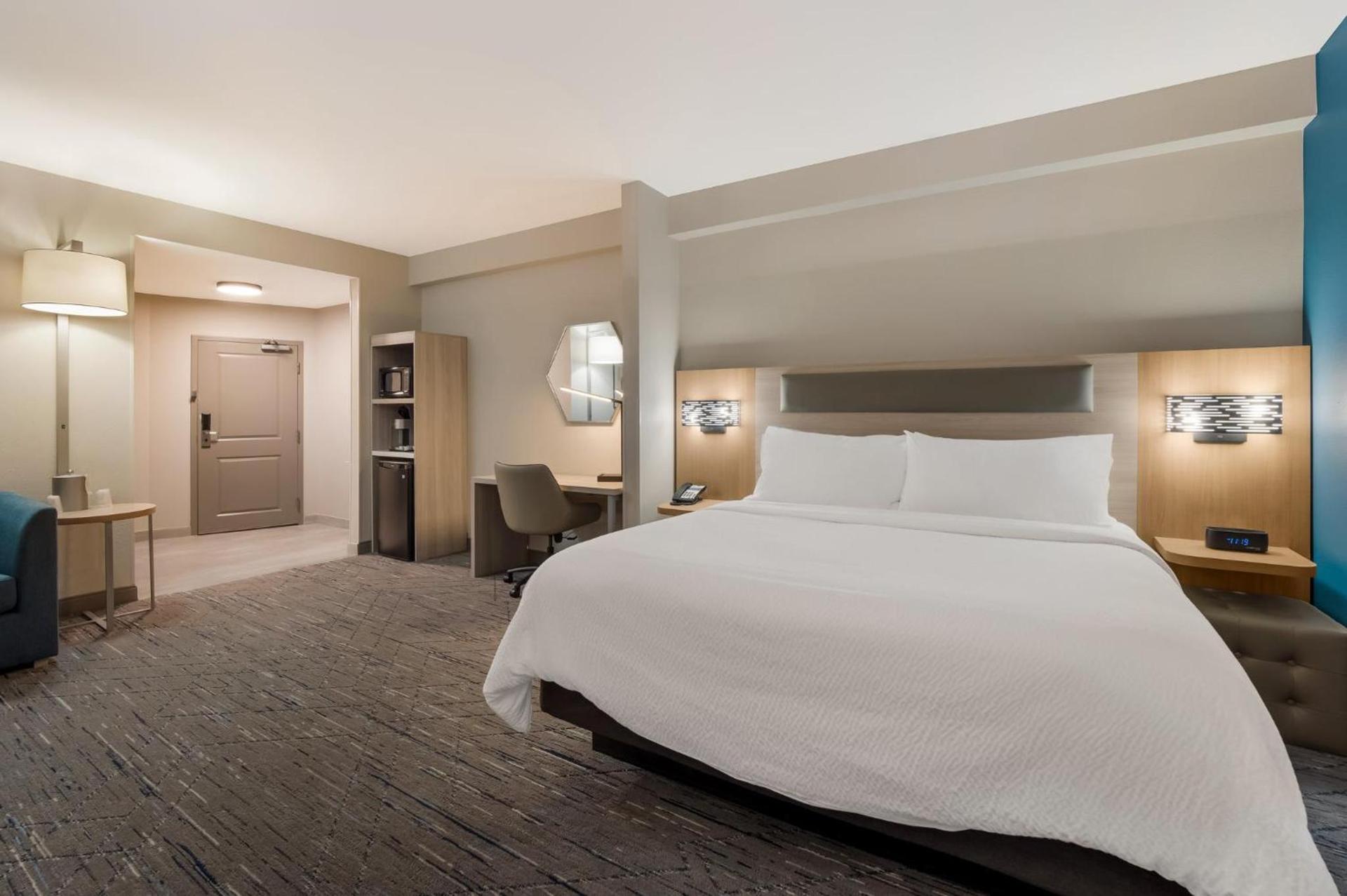 Holiday Inn Express & Suites Lexington by IHG photo 30