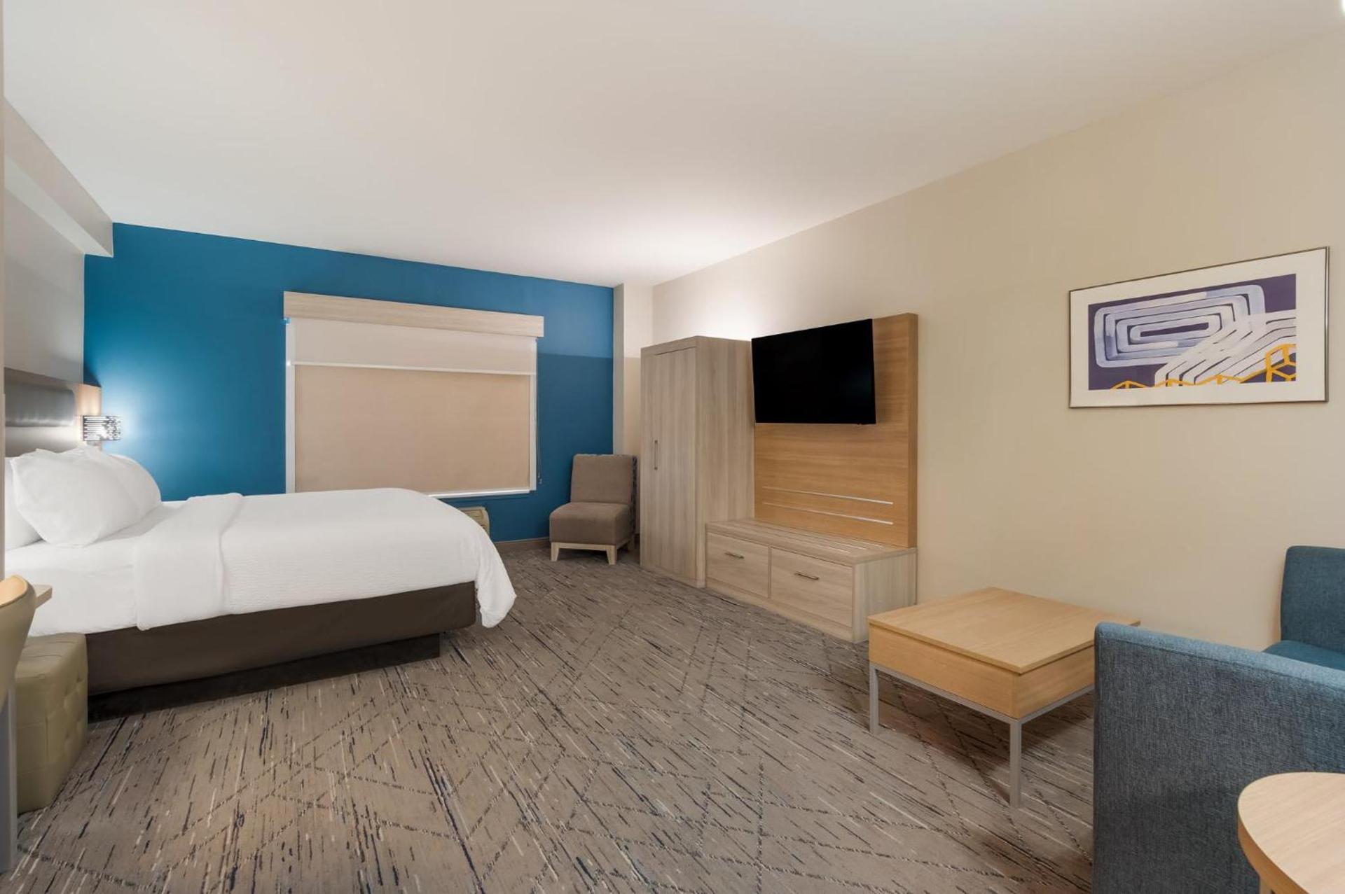 Holiday Inn Express & Suites Lexington by IHG photo 29