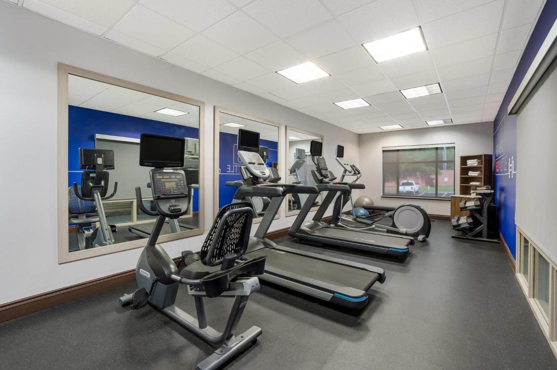 Holiday Inn Express & Suites Lexington by IHG photo 23