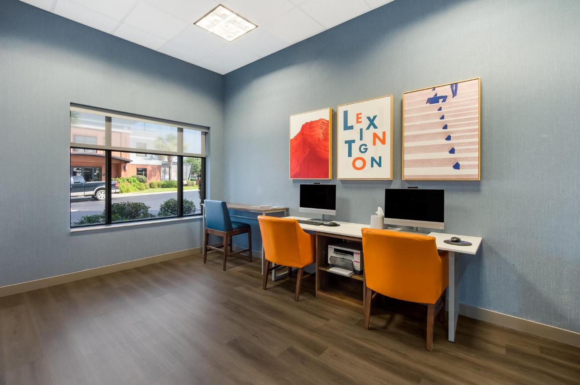 Holiday Inn Express & Suites Lexington by IHG photo 25