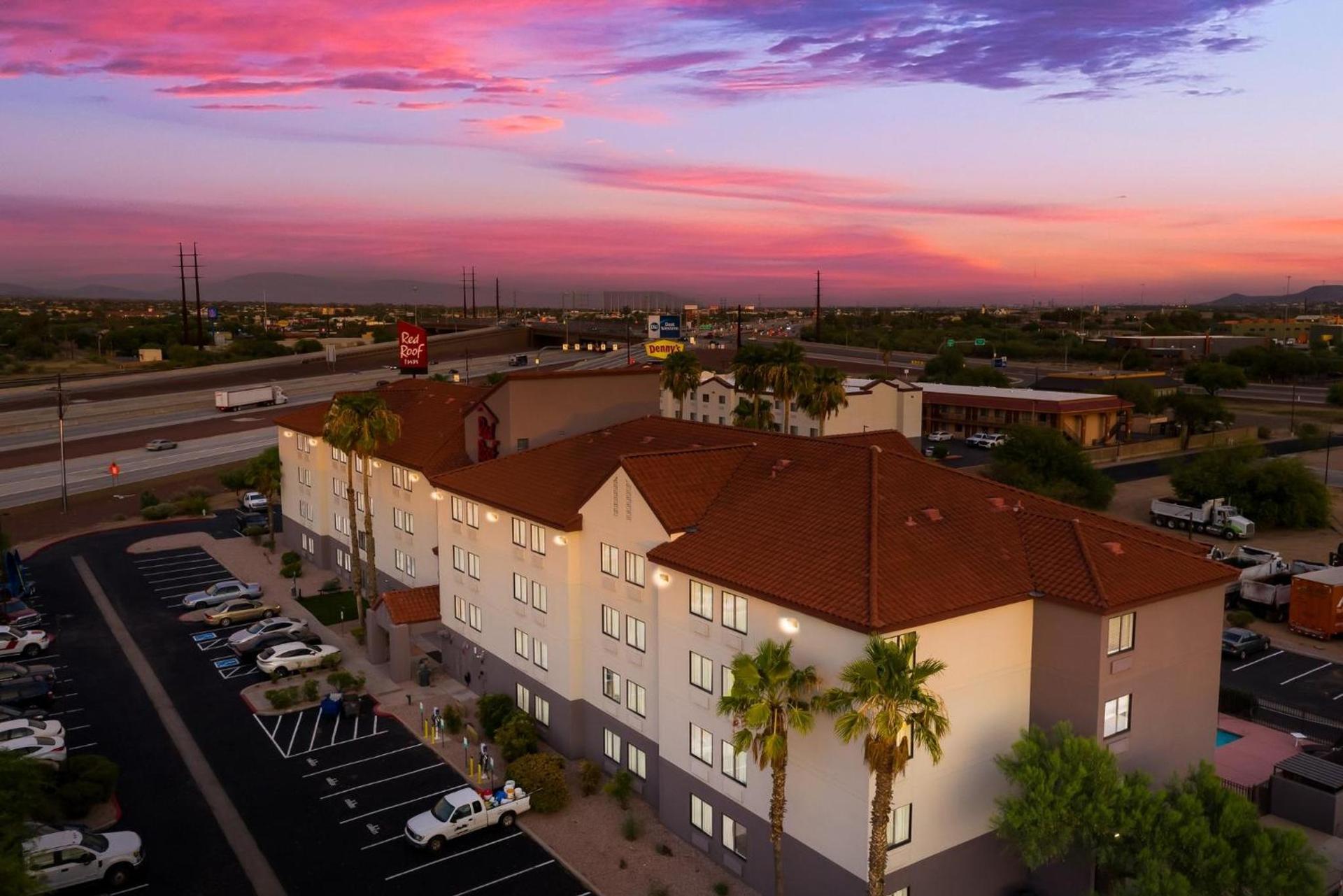 Red Roof Inn Tucson North - Marana photo 5