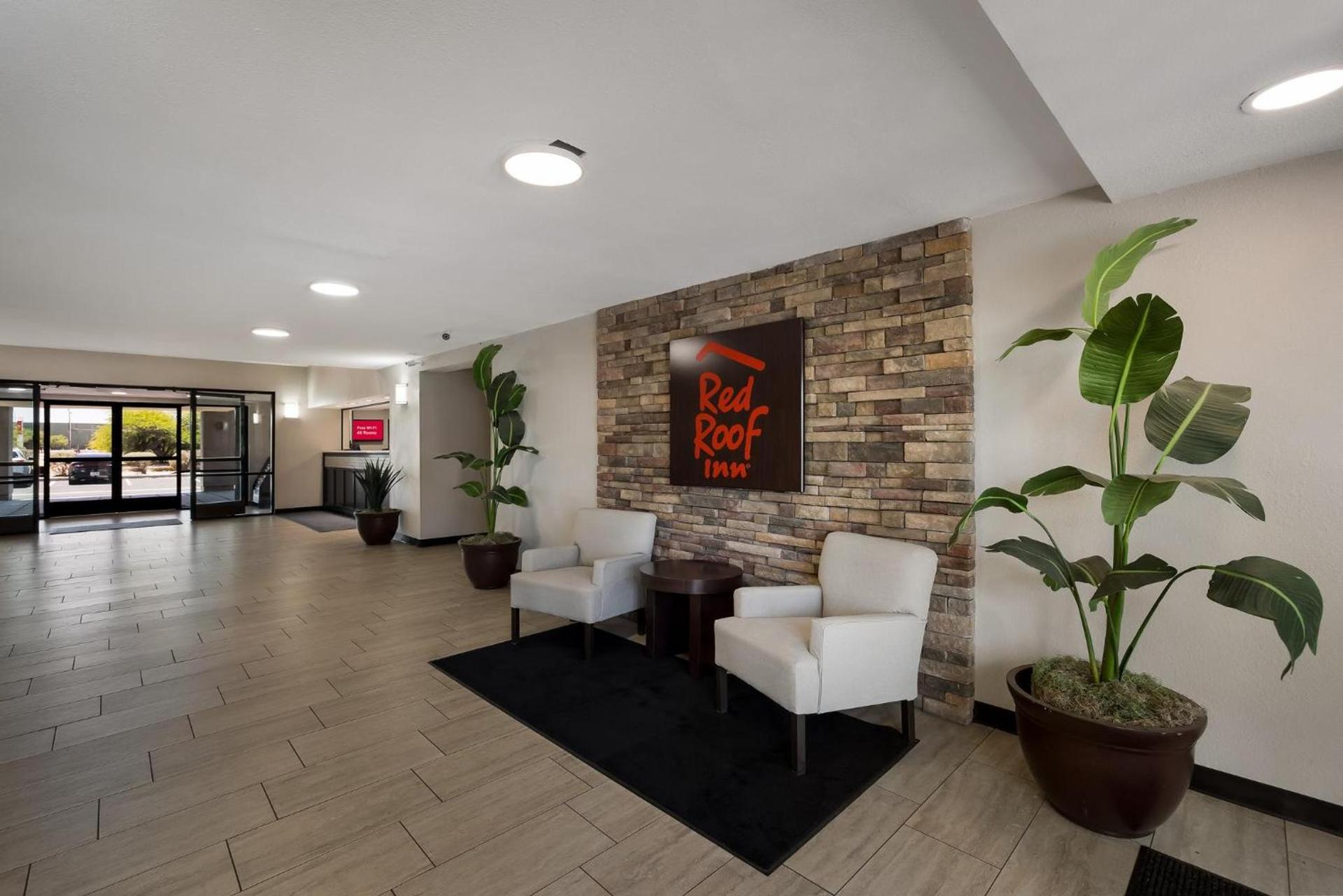 Red Roof Inn Tucson North - Marana photo 11