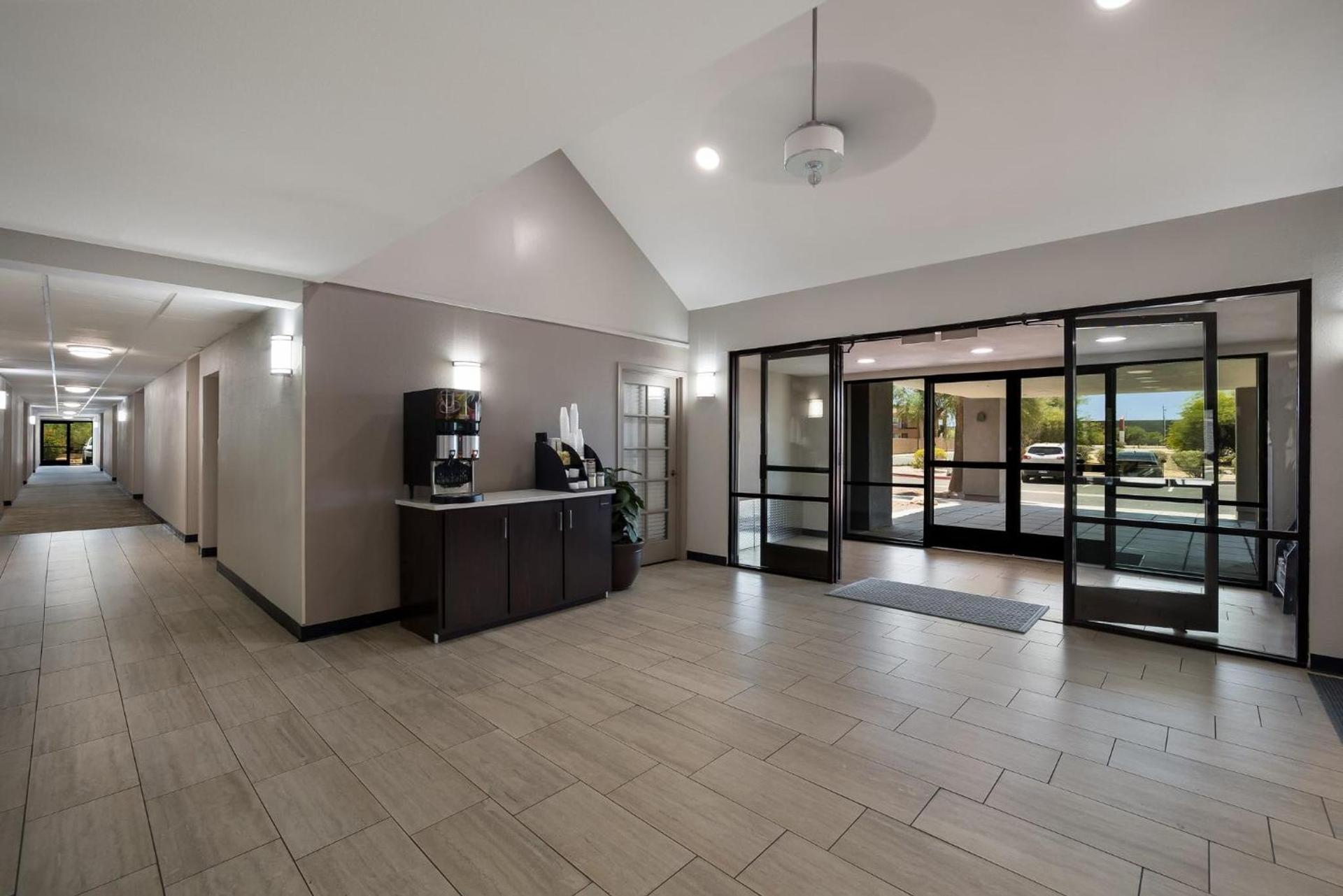 Red Roof Inn Tucson North - Marana photo 12
