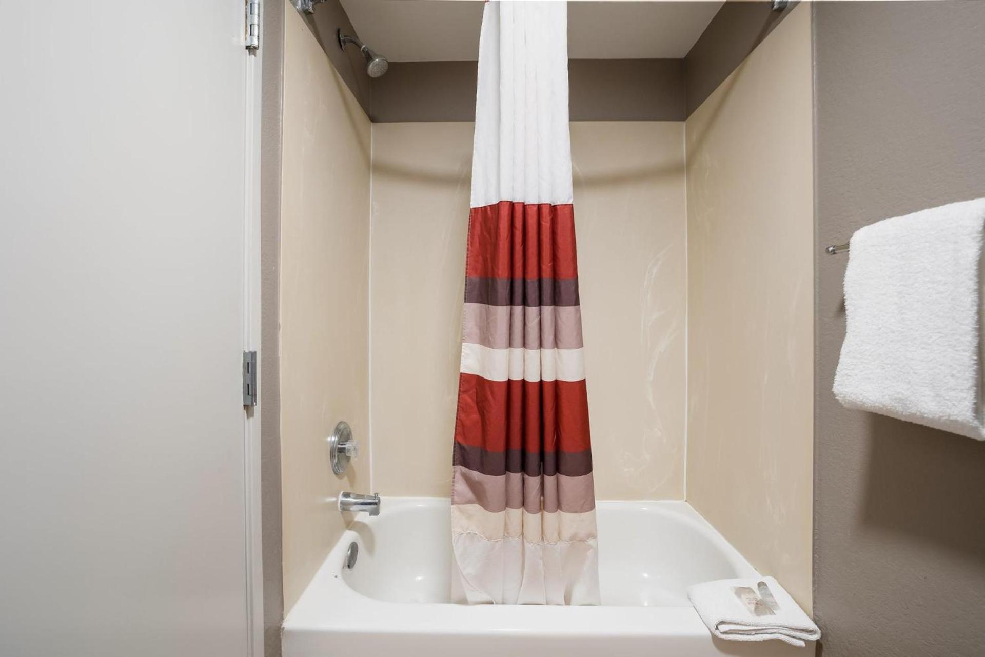Red Roof Inn Tucson North - Marana photo 24