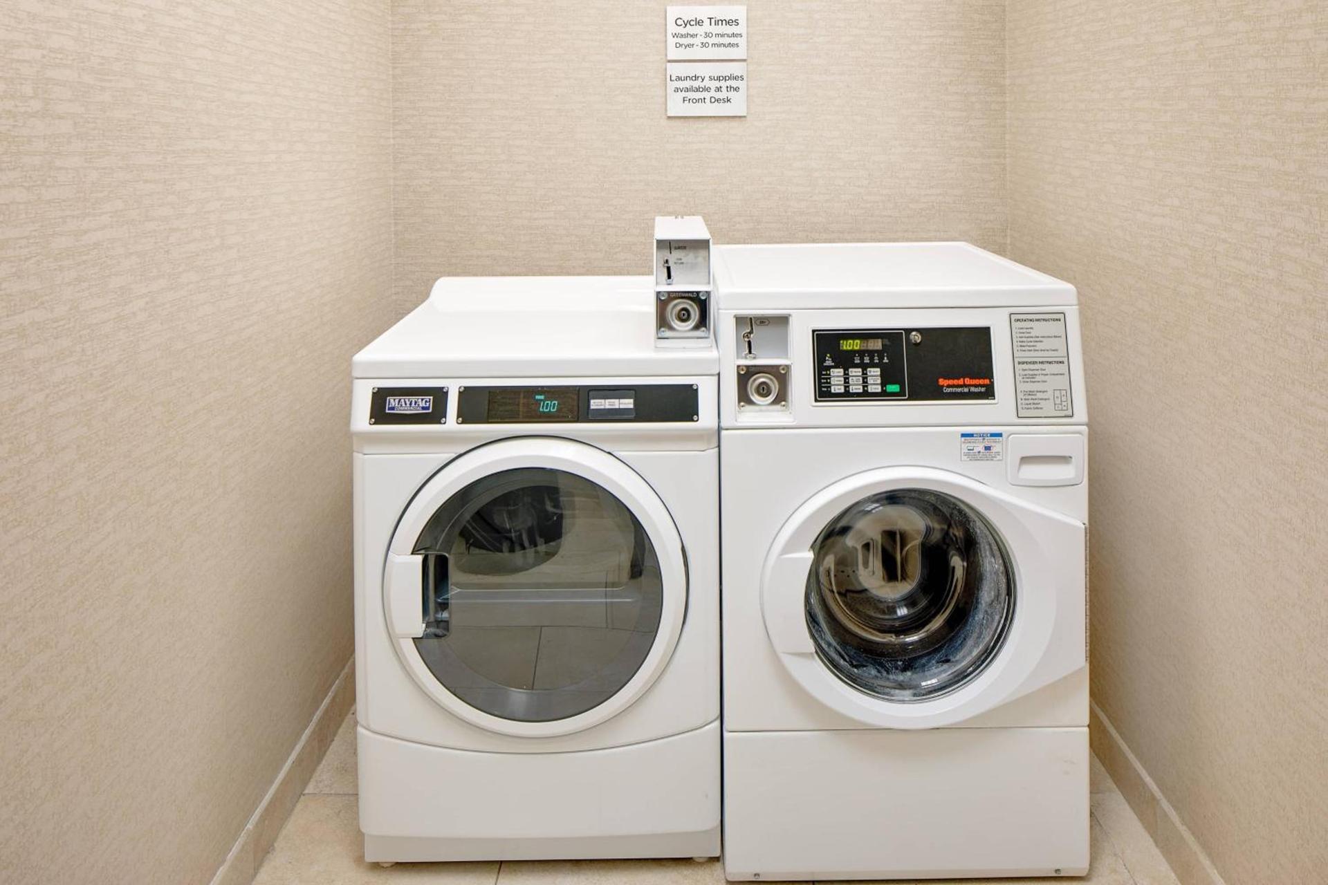 Courtyard by Marriott Houston Rice University photo 14