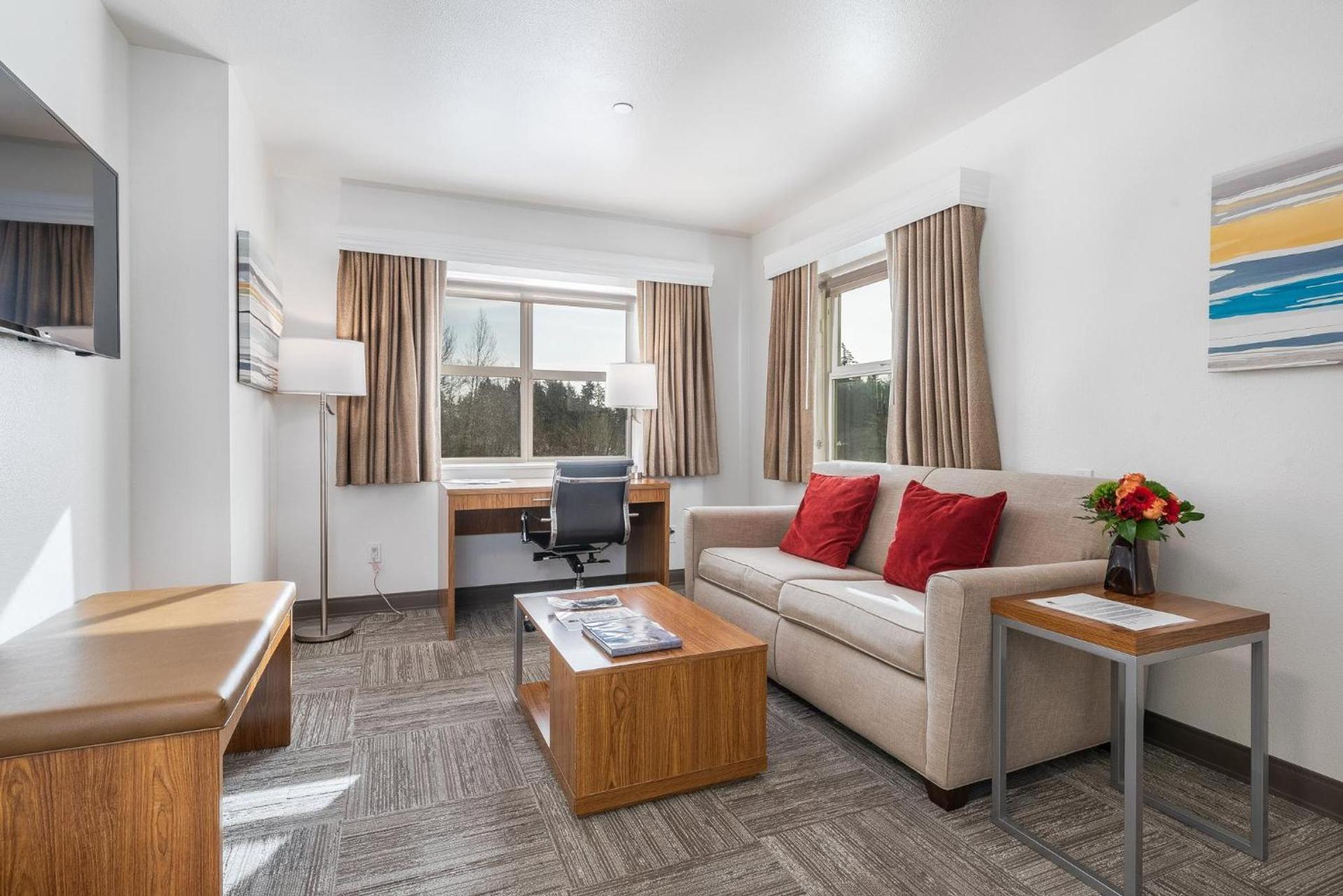 Marshall Suites Bainbridge Island, SureStay Collection by BW photo 21