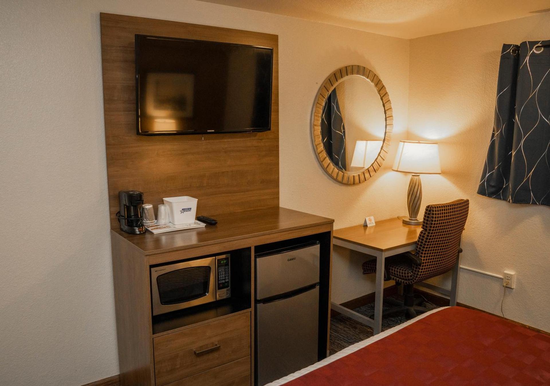 Americas Best Value Inn Lynnwood photo 23