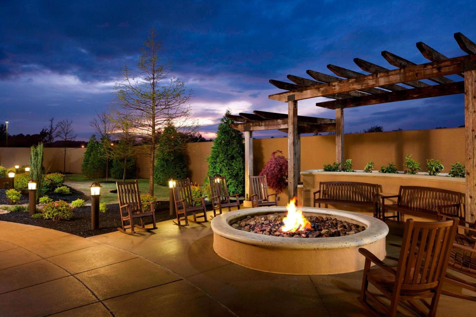 Courtyard by Marriott Jackson photo 16