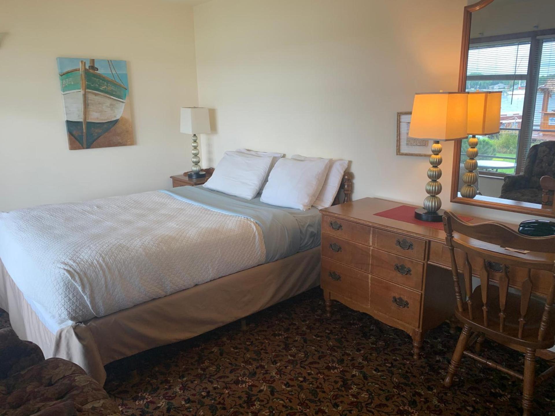 Snug Harbor Inn photo 85