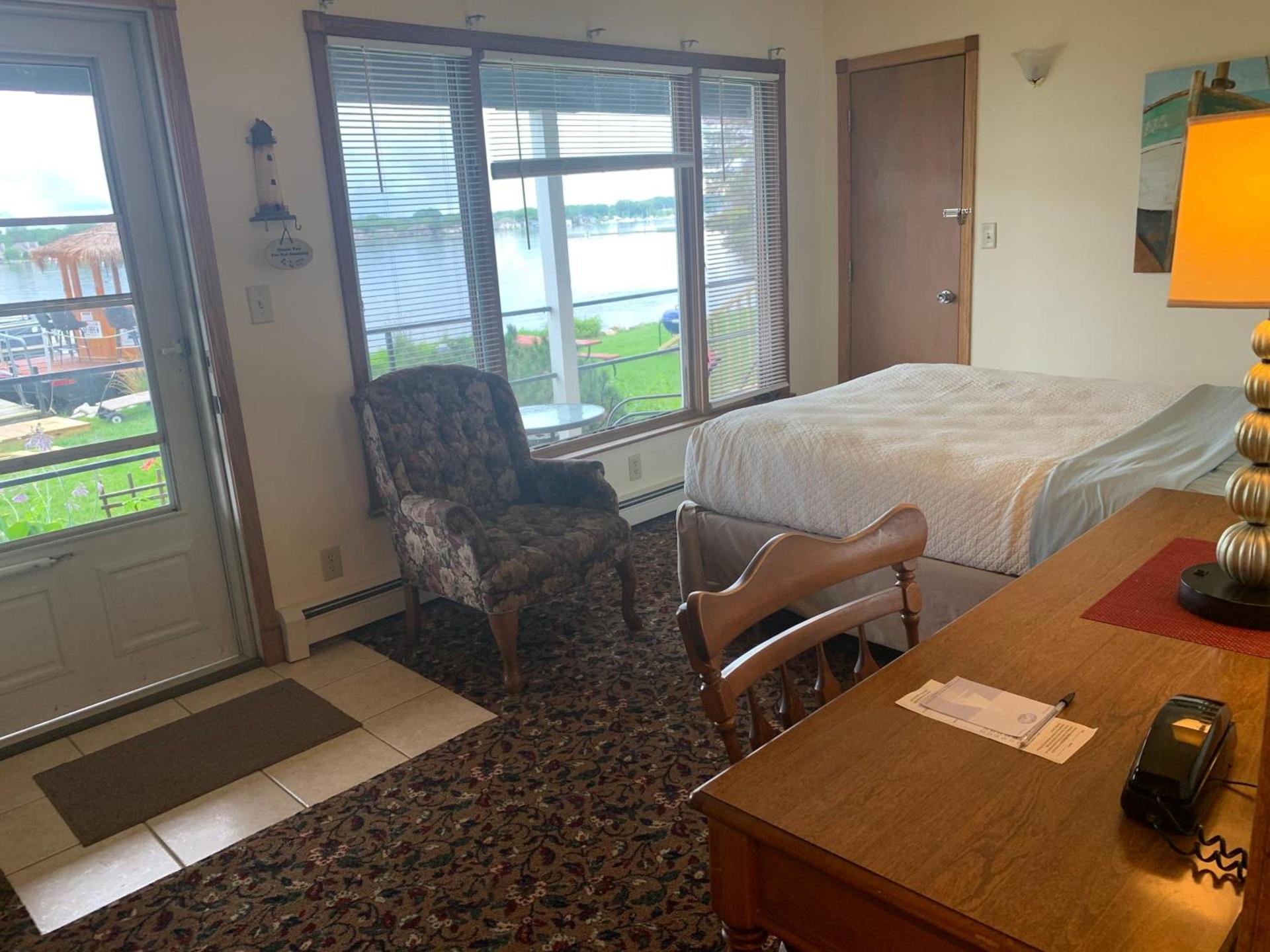 Snug Harbor Inn photo 75