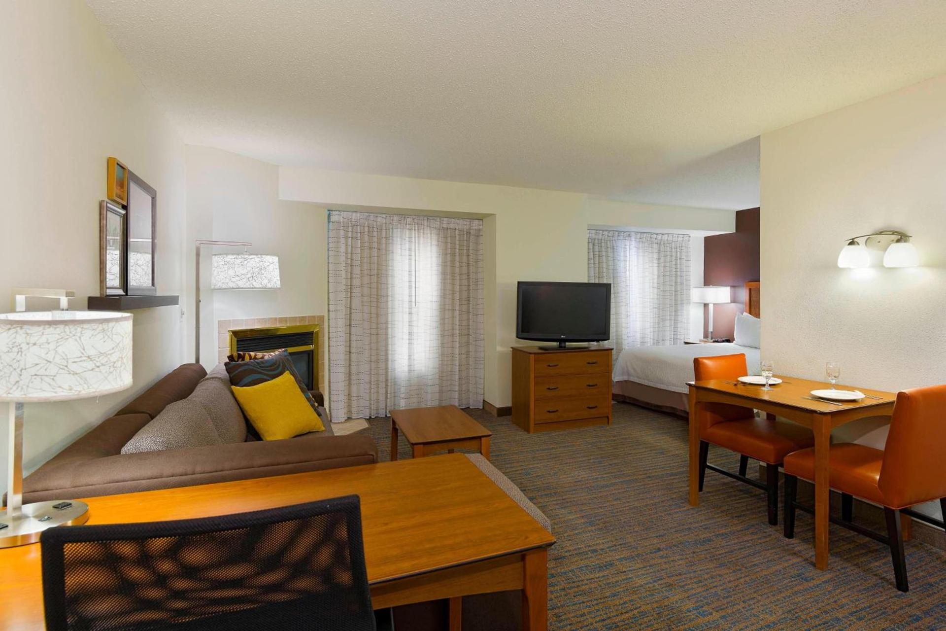 Residence Inn by Marriott Philadelphia Montgomeryville photo 22