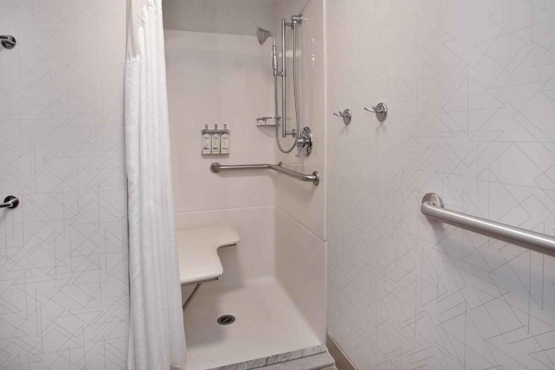 Holiday Inn Express Flagstaff by IHG photo 3