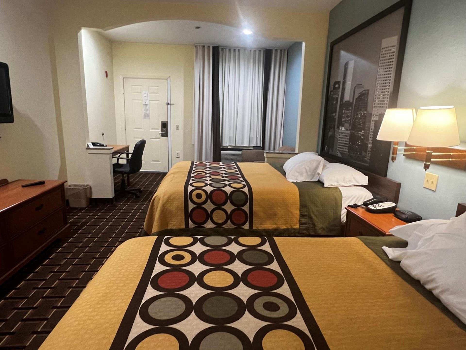 Super 8 by Wyndham Stafford Sugarland Area photo 19