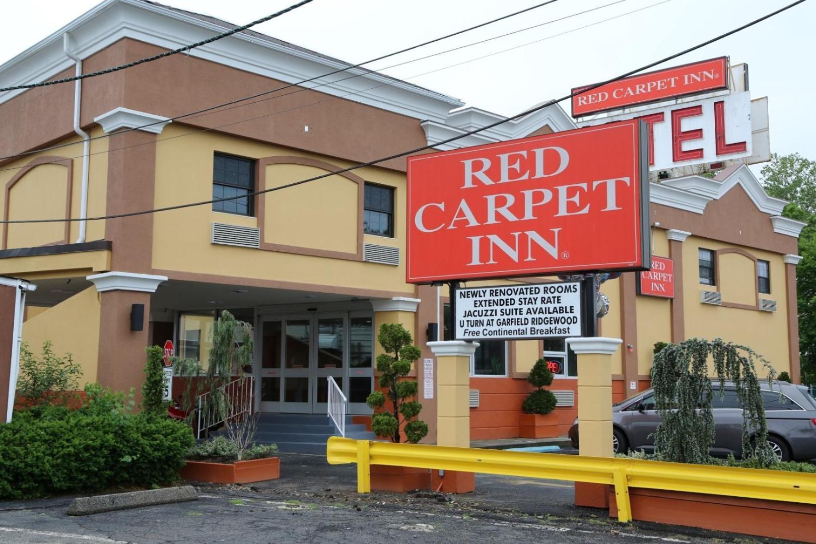 Red Carpet Inn Elmwood photo 1