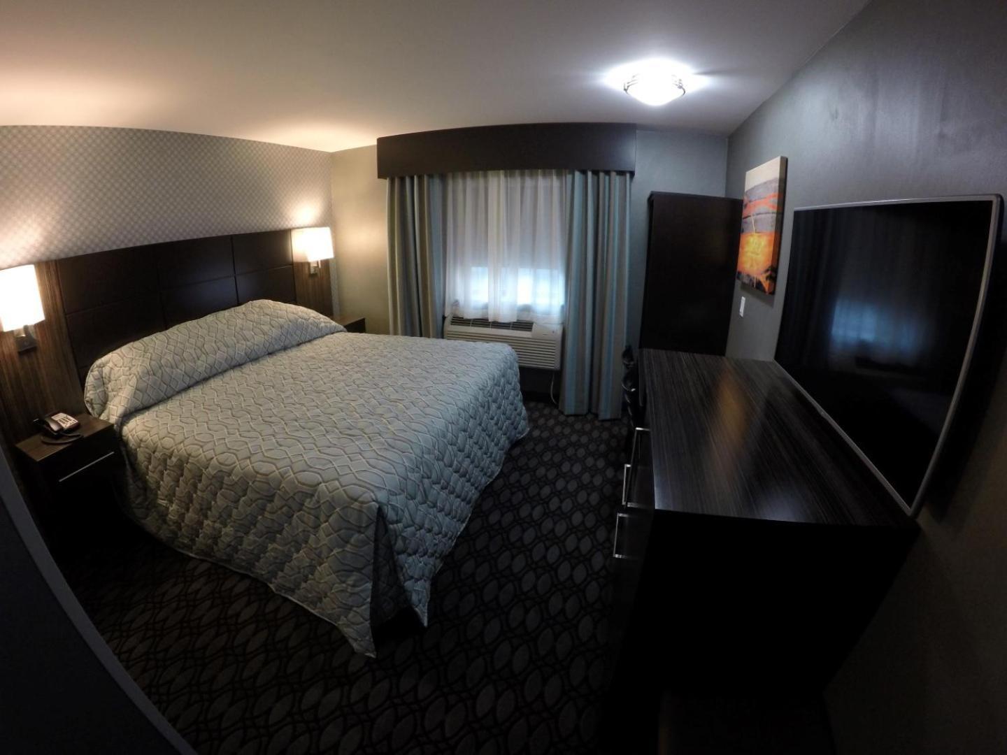 Red Carpet Inn Elmwood photo 26