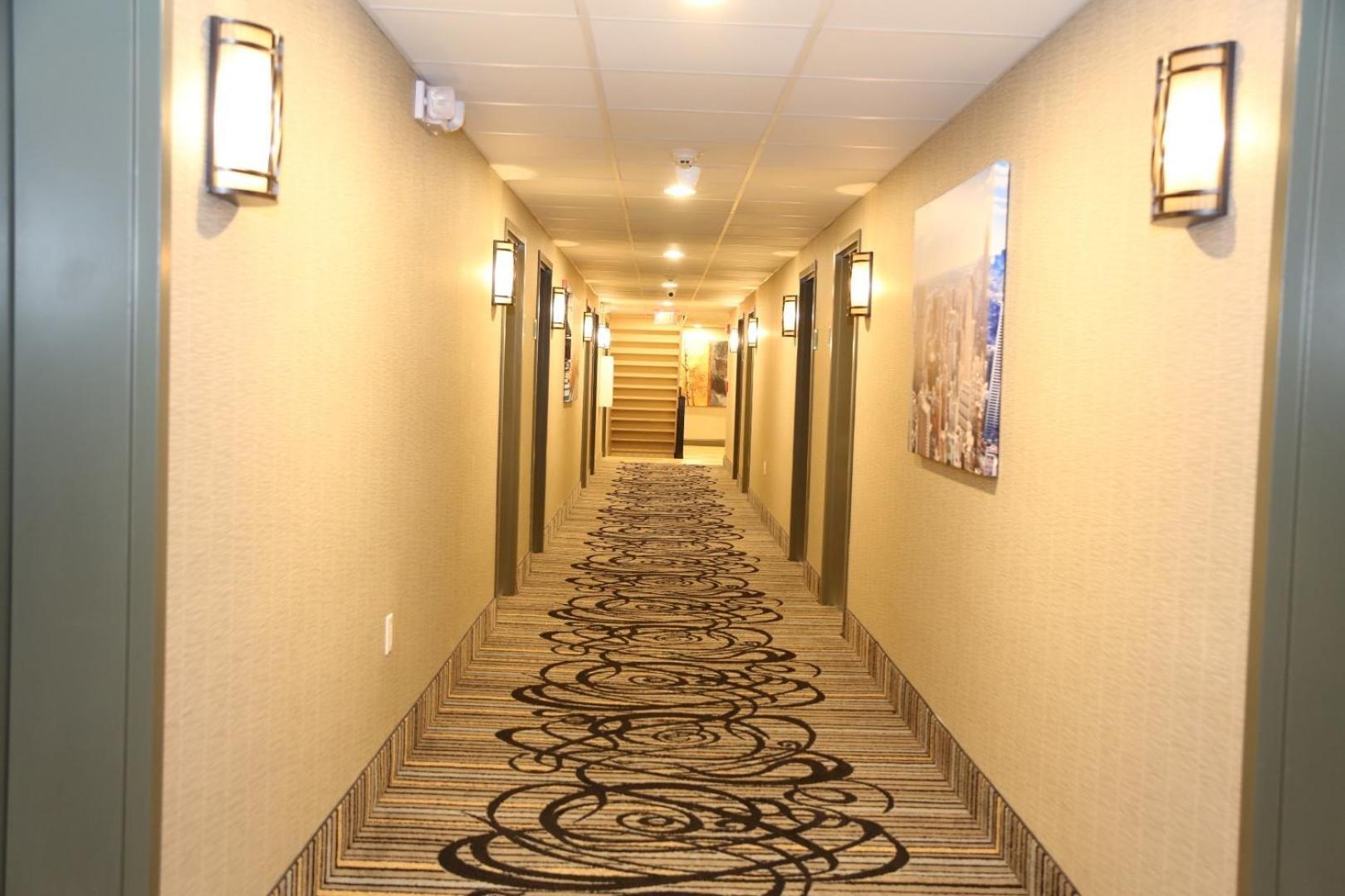 Red Carpet Inn Elmwood photo 29