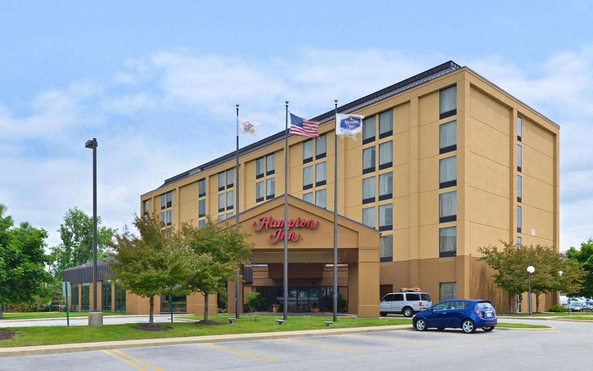 Hampton Inn Chicago-Carol Stream photo 1