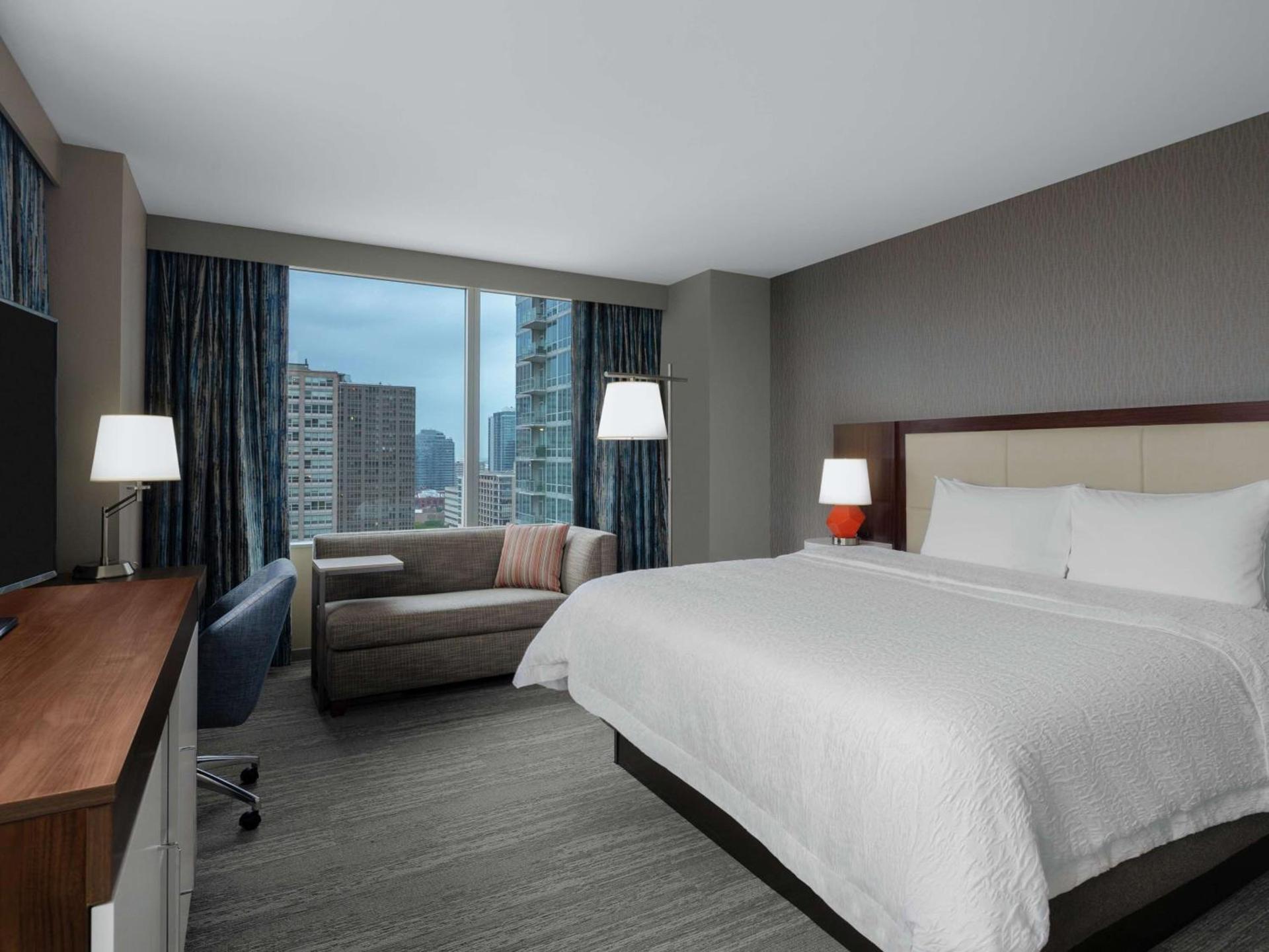 Hampton Inn Chicago McCormick Place photo 51