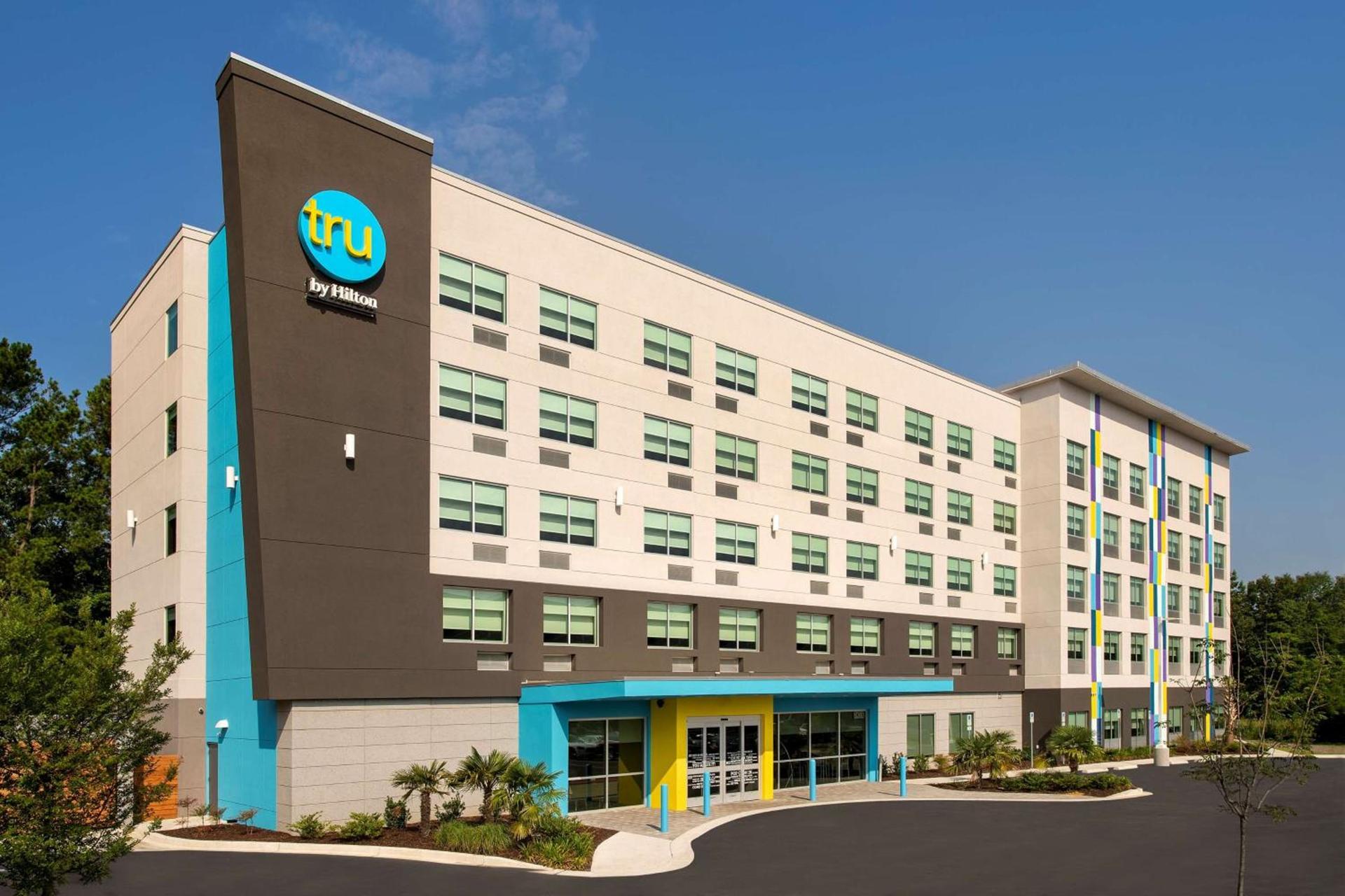 Tru By Hilton Charleston Ashley Phosphate, Sc — hotel in Charleston