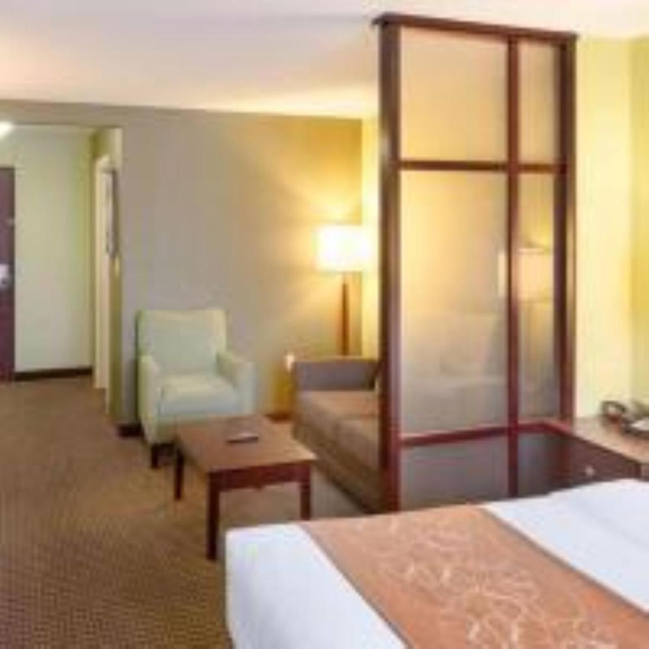 Comfort Suites Harvey - New Orleans West photo 30