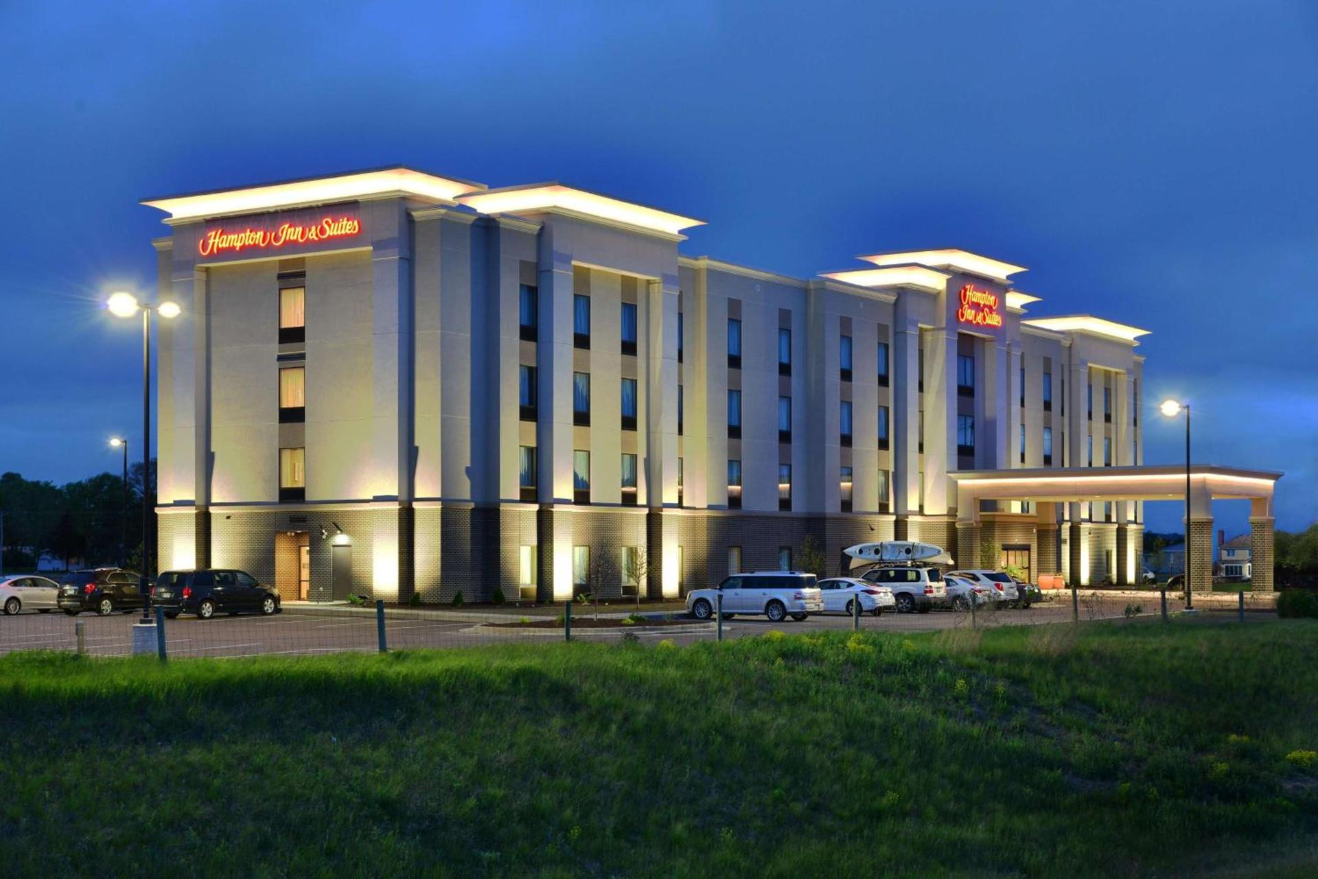 Hampton Inn & Suites Chippewa Falls — hotel in Chippewa Falls