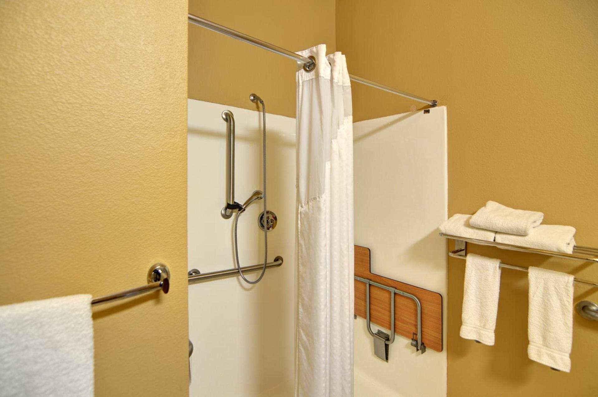 Holiday Inn Express Hotel and Suites Altus by IHG photo 9
